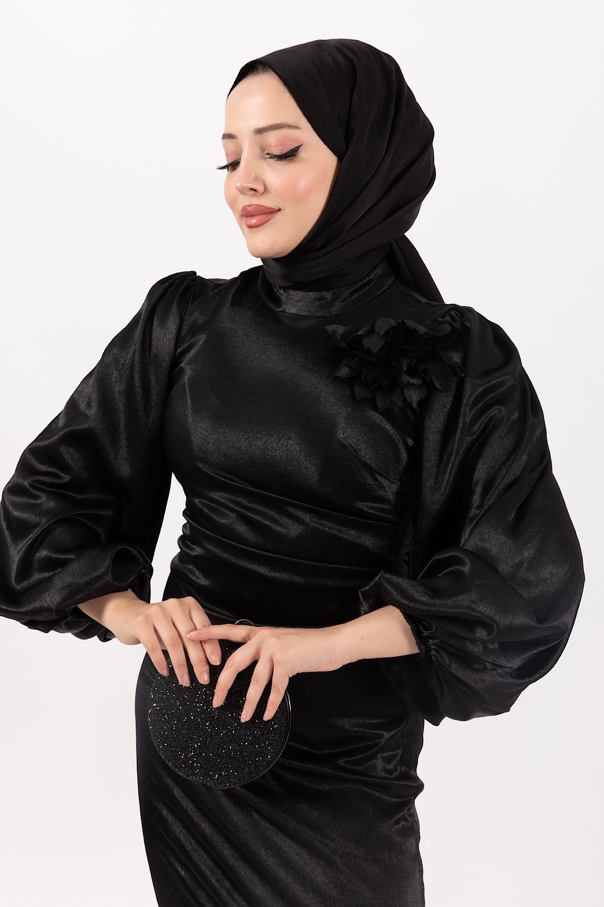 Sanna Broş Detay Abiye Siyah