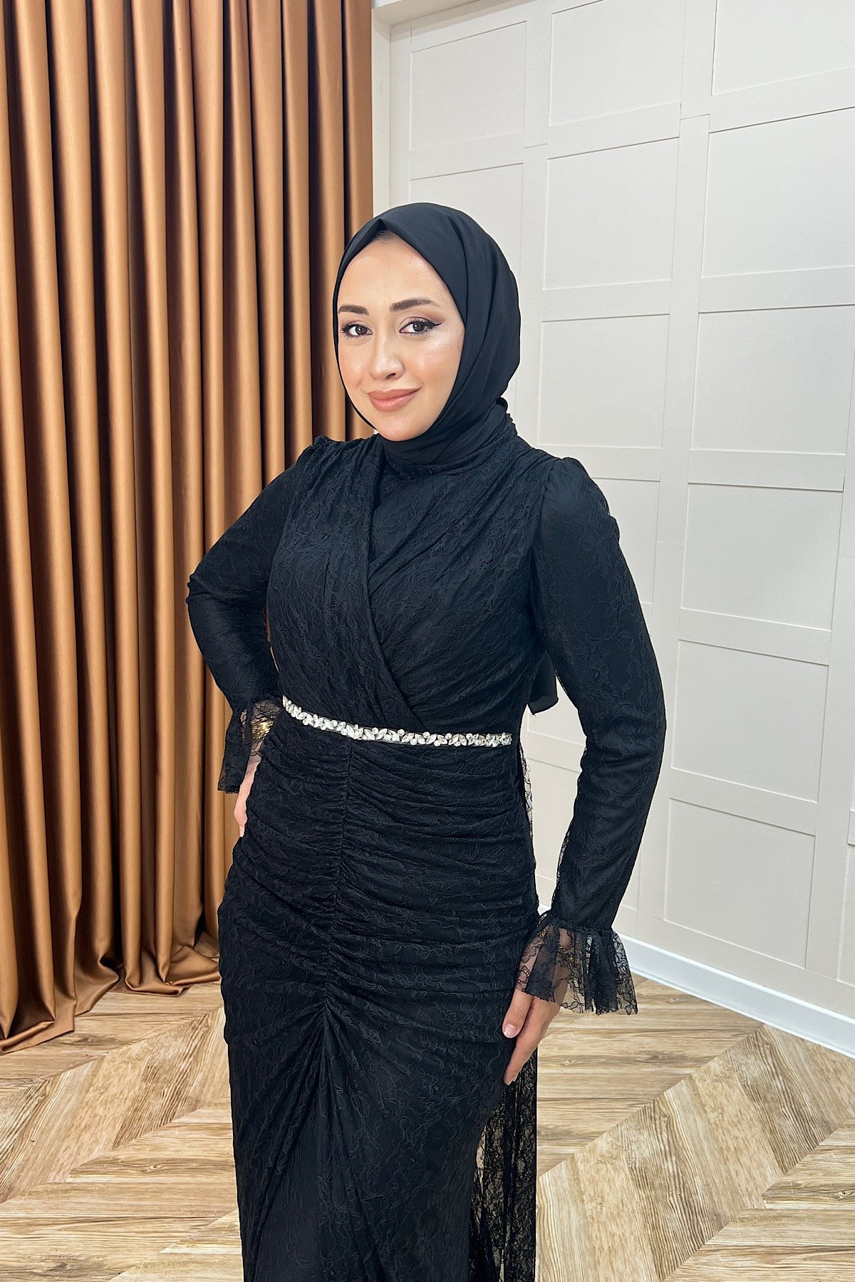 Sofia Taş Detay Dantel Abiye Siyah