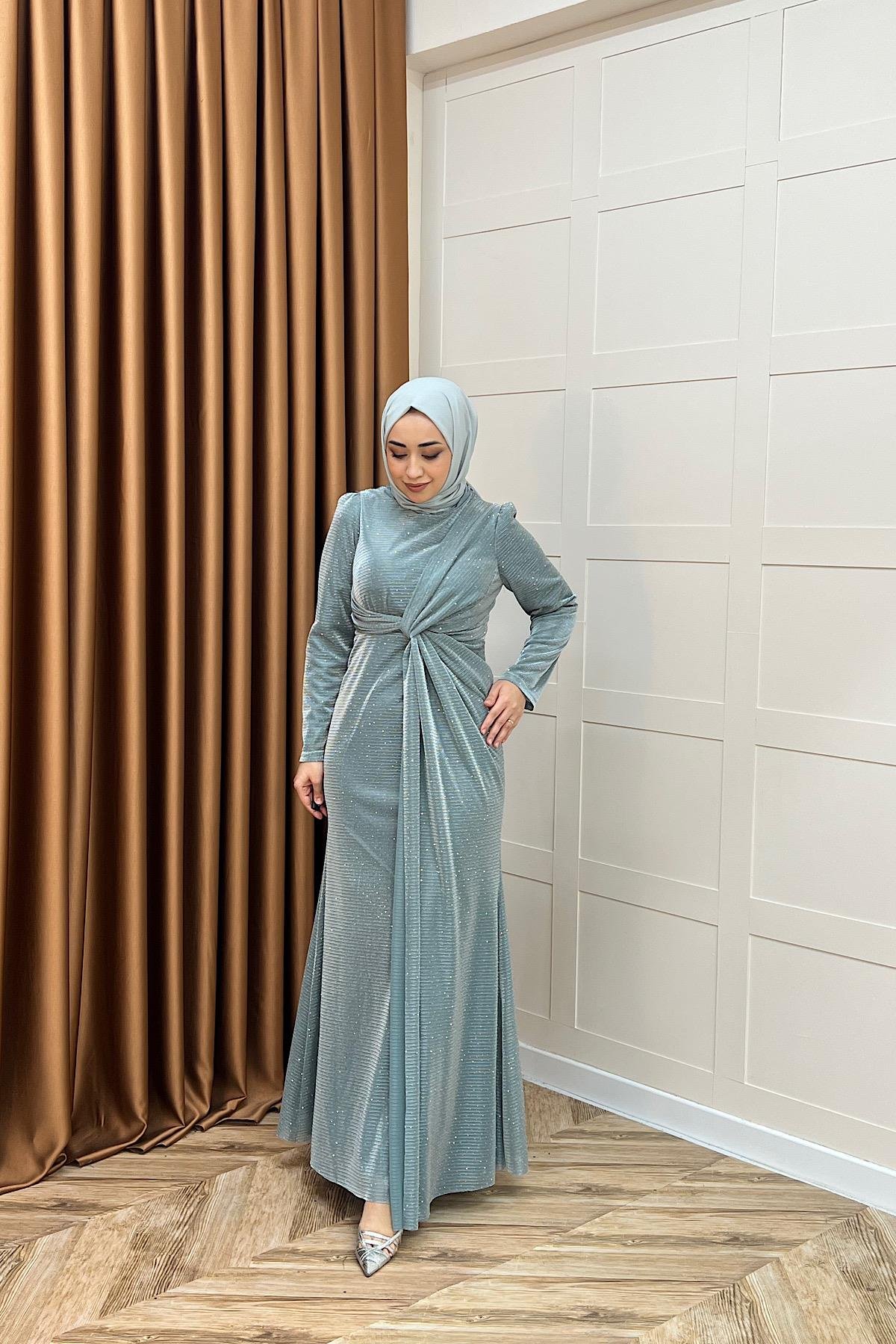 Sofia Taş Detay Drapeli Abiye Mint