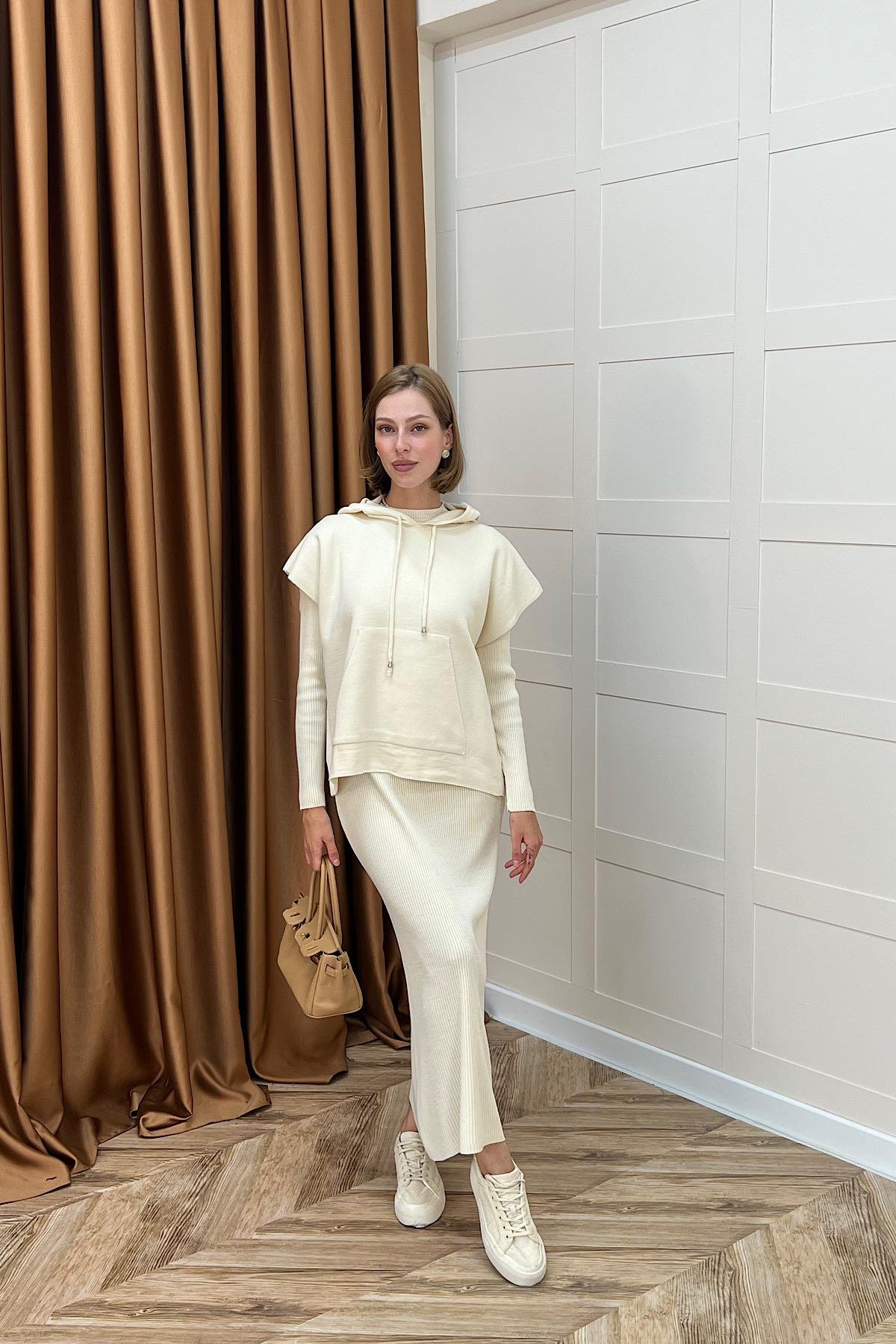 Üst Kapüşonlu İkili Triko Elbise Krem