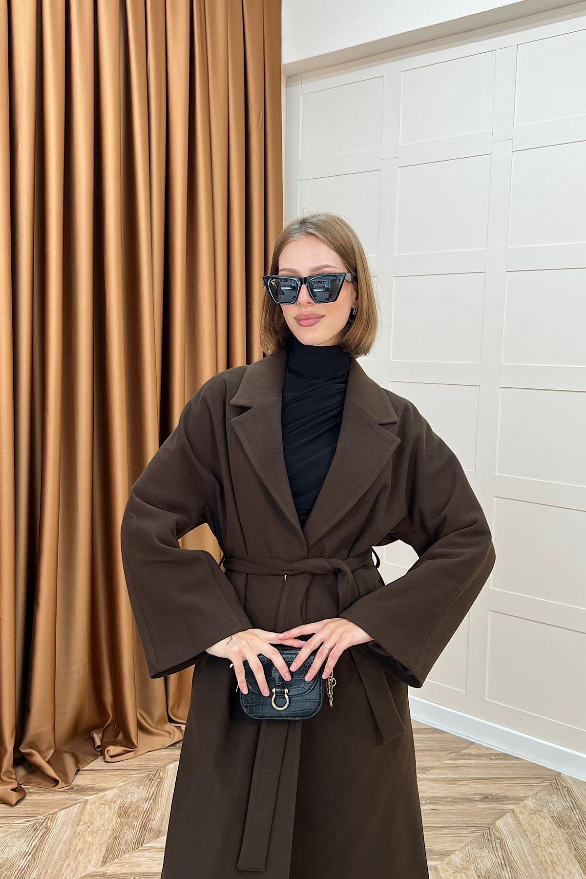 Yıldız Premium Kumaş Kuşaklı Kaban Kahverengi