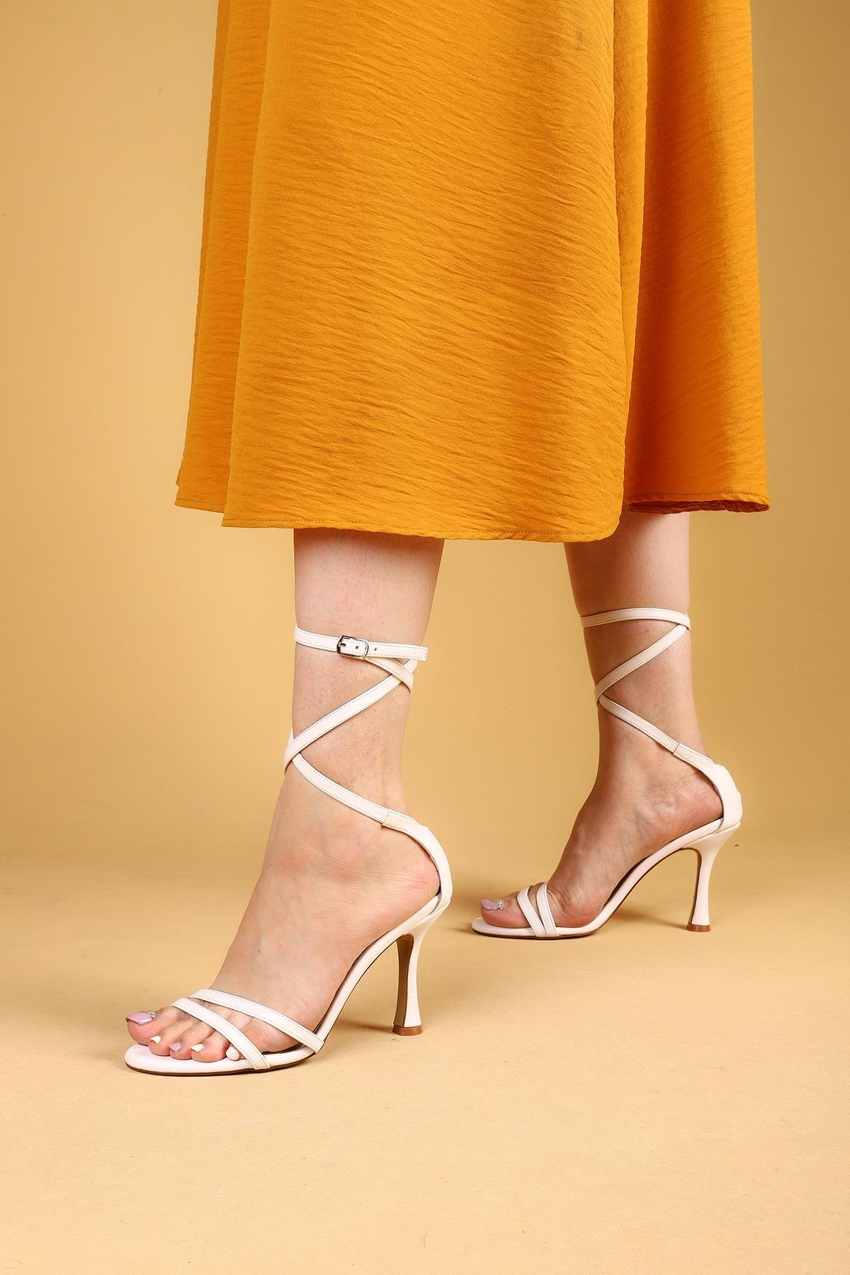 538010340102LAYKİTOPUKLULAYKİ BAYAN  AYAKKABI538010340102