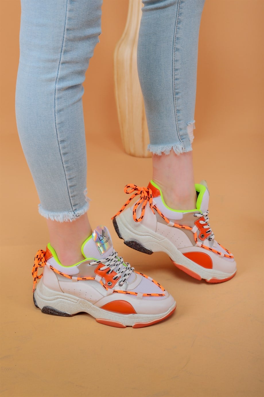 103010400000001laykiWalking ShoesLayki 103040 mat deri desenli Bayan Spor Ayakkabı