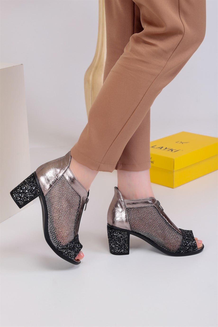 024010400000001laykiOrta Topuklulayki.com | Cadenza Platin Renkli Bottie Cadenza Platin Renkli Bottie