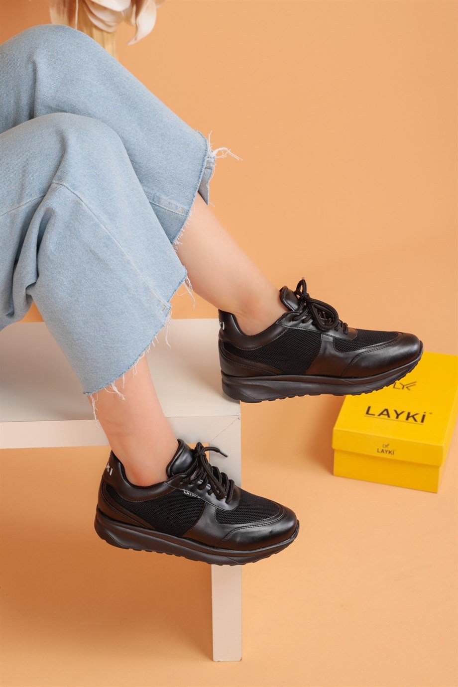 324010080000002LAYKİYürüyüş Ayakkabısılayki.com | Kila Siyah Renkli Kadın Spor AyakkabıKila Siyah Renk Kadın Spor Ayakkabı