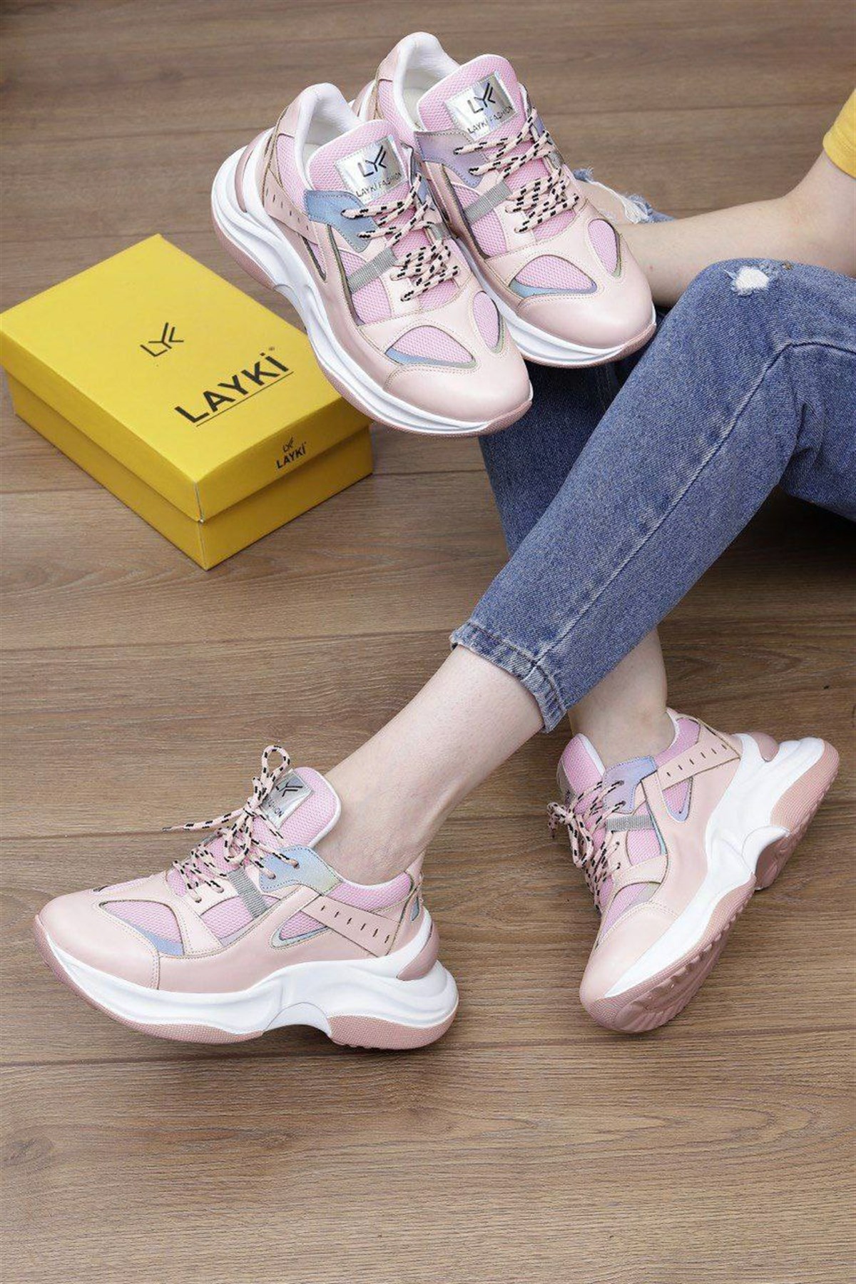 103010250000001laykiWalking ShoesLayki 103025 Bayan mat deri desenli Spor Ayakkabı