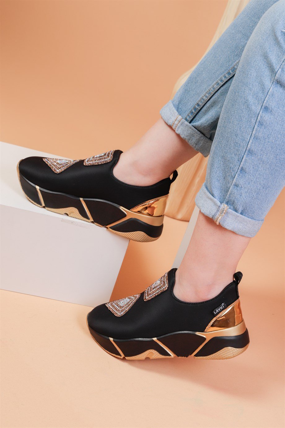 00201049000002laykiYürüyüş Ayakkabısılayki.com | LAYKİ SPOR AYAKKABI 00201049000002 İmmobile Gold Renkli Kadın Spor Ayakkabı 