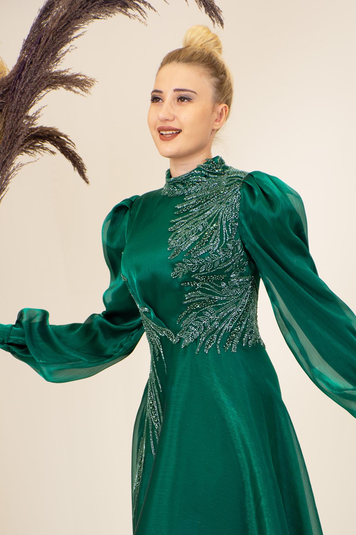 Aplik İşlemeli Yağmur Tesettür Abiye -Zümrüt