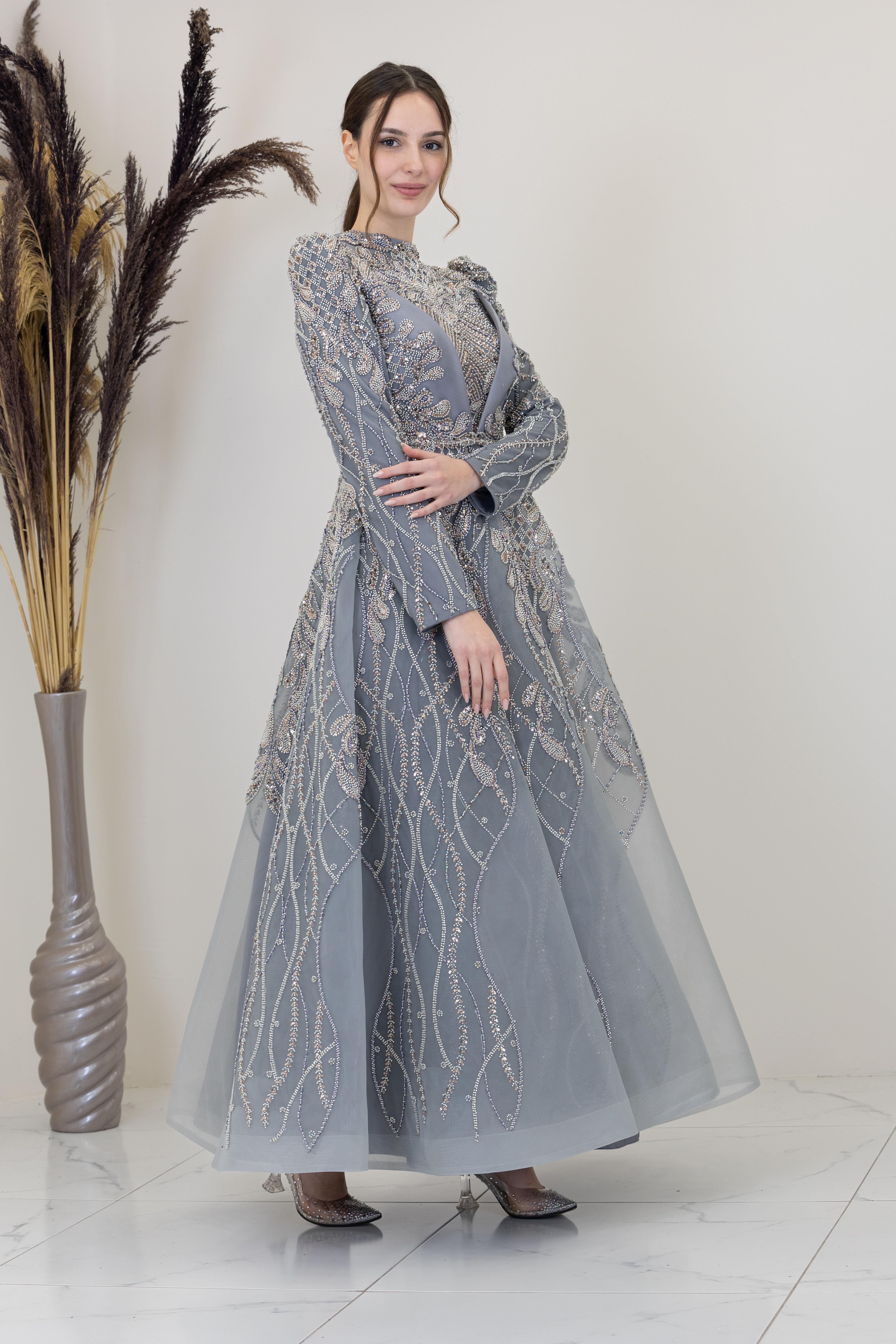 Aplik İşlemeli Yaprak Abiye - Gri