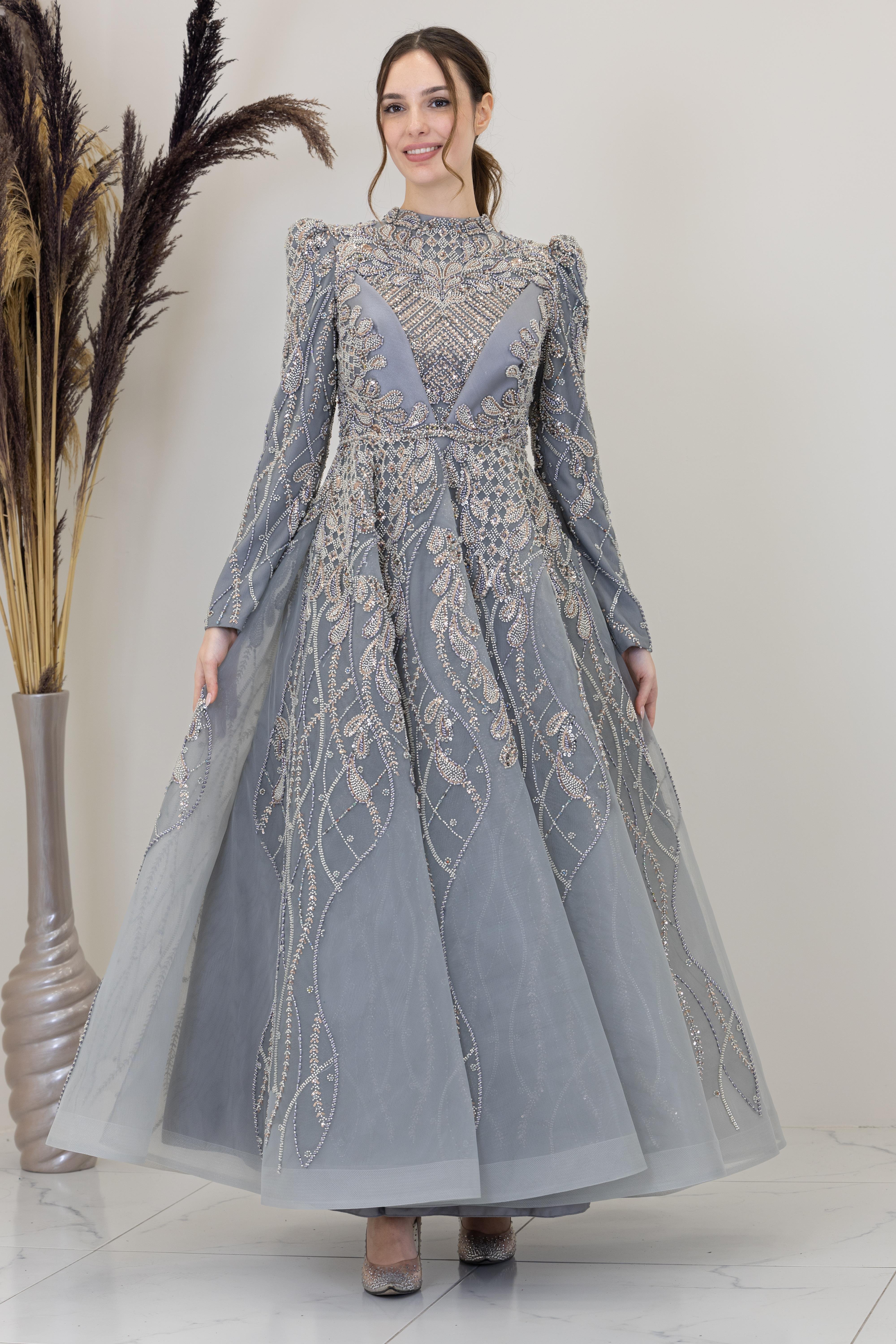 Aplik İşlemeli Yaprak Abiye - Gri