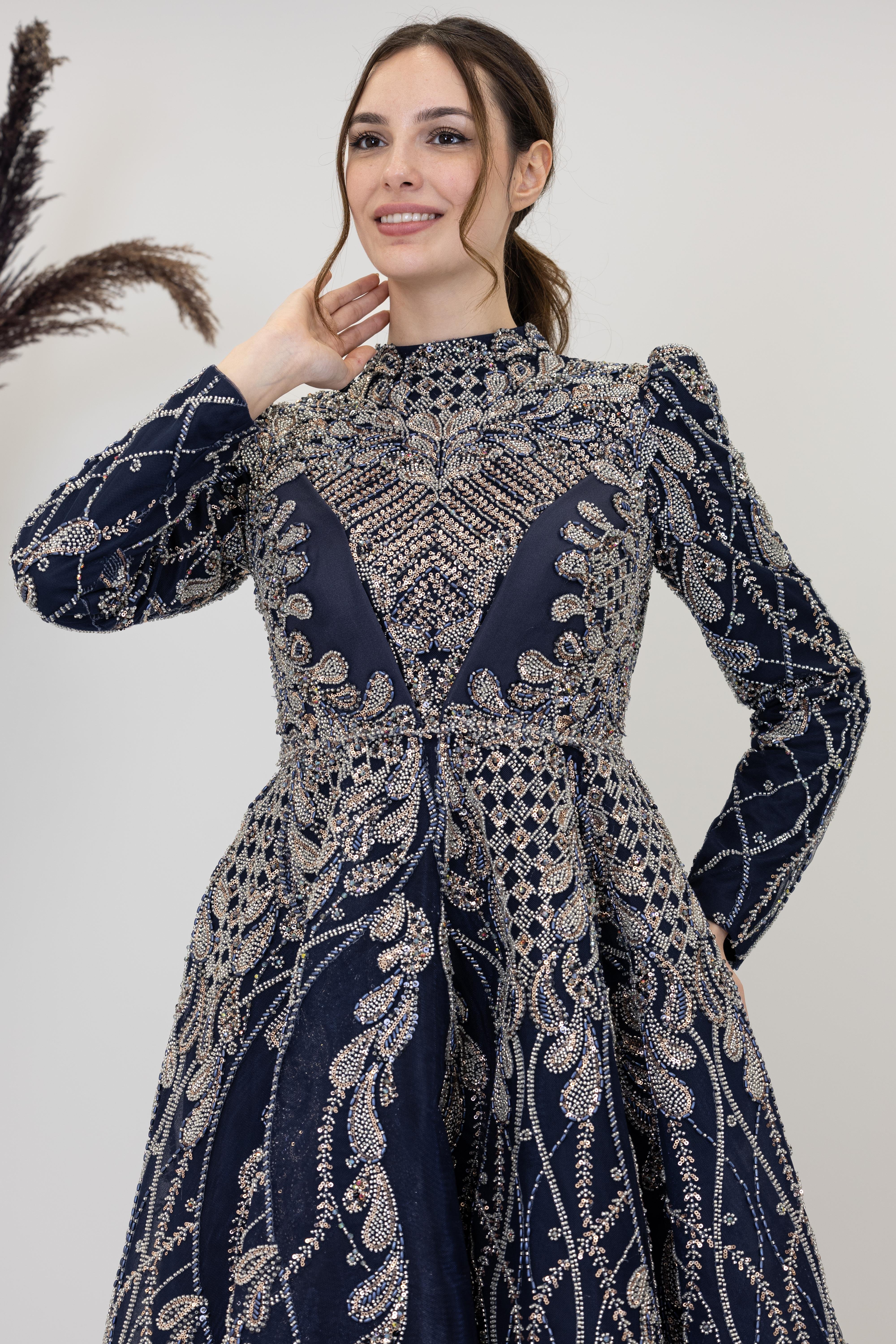 Aplik İşlemeli Yaprak Abiye - Lacivert