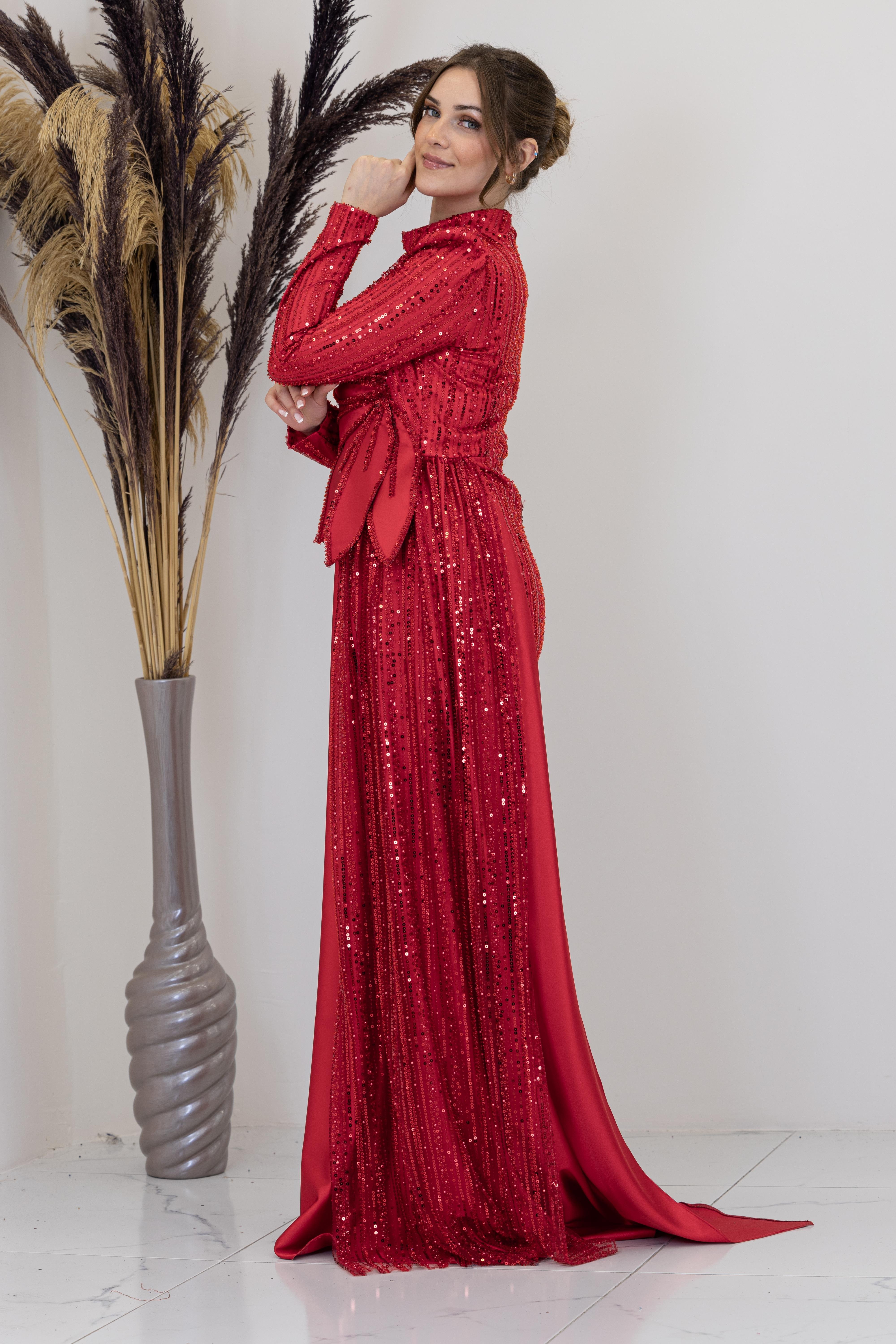 Beli Çiçek Detaylı Bergüzar Abiye - Kırmızı