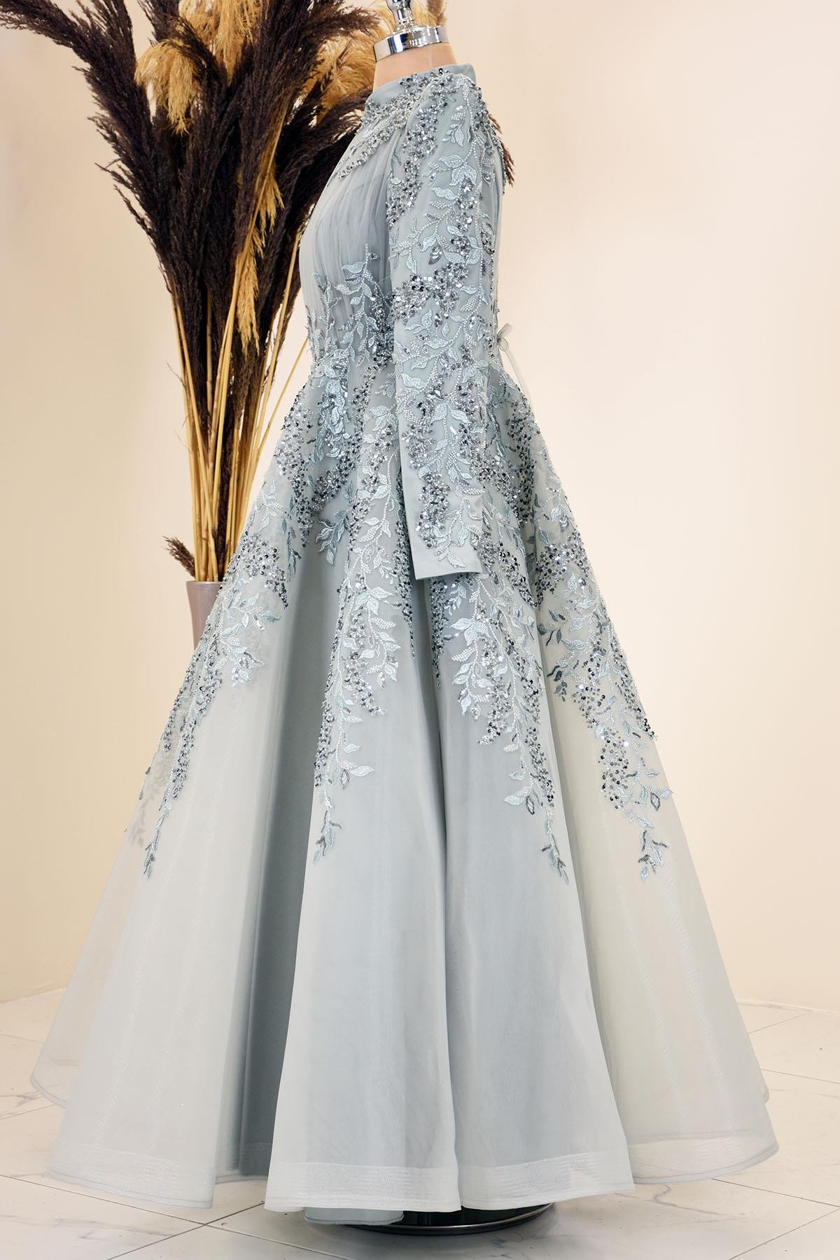 Çiçek İşlemeli Serra Tesettür  Abiye Mint