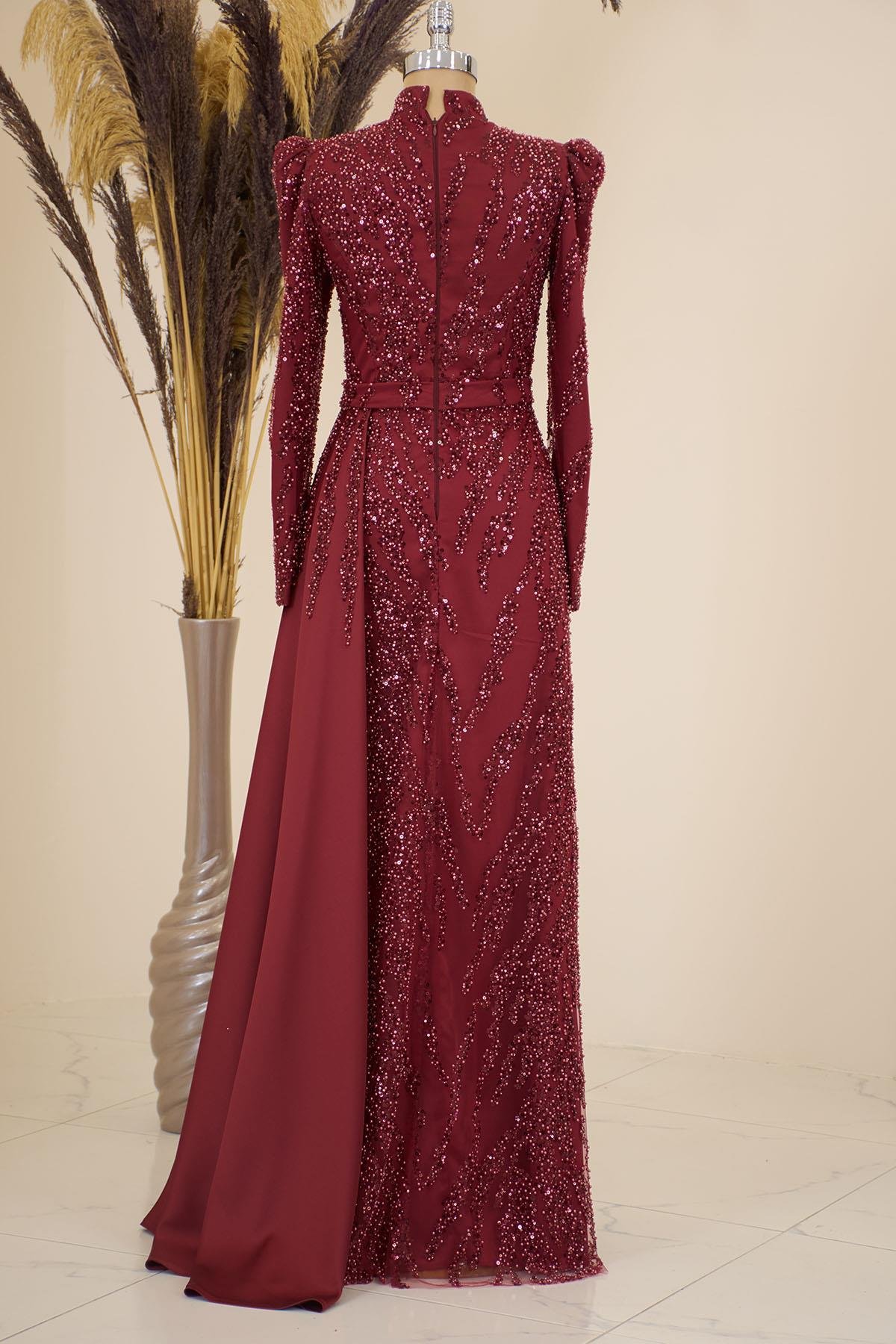 Eteği Sarkaçlı Boncuk İşlemeli Seçil Abiye-Bordo