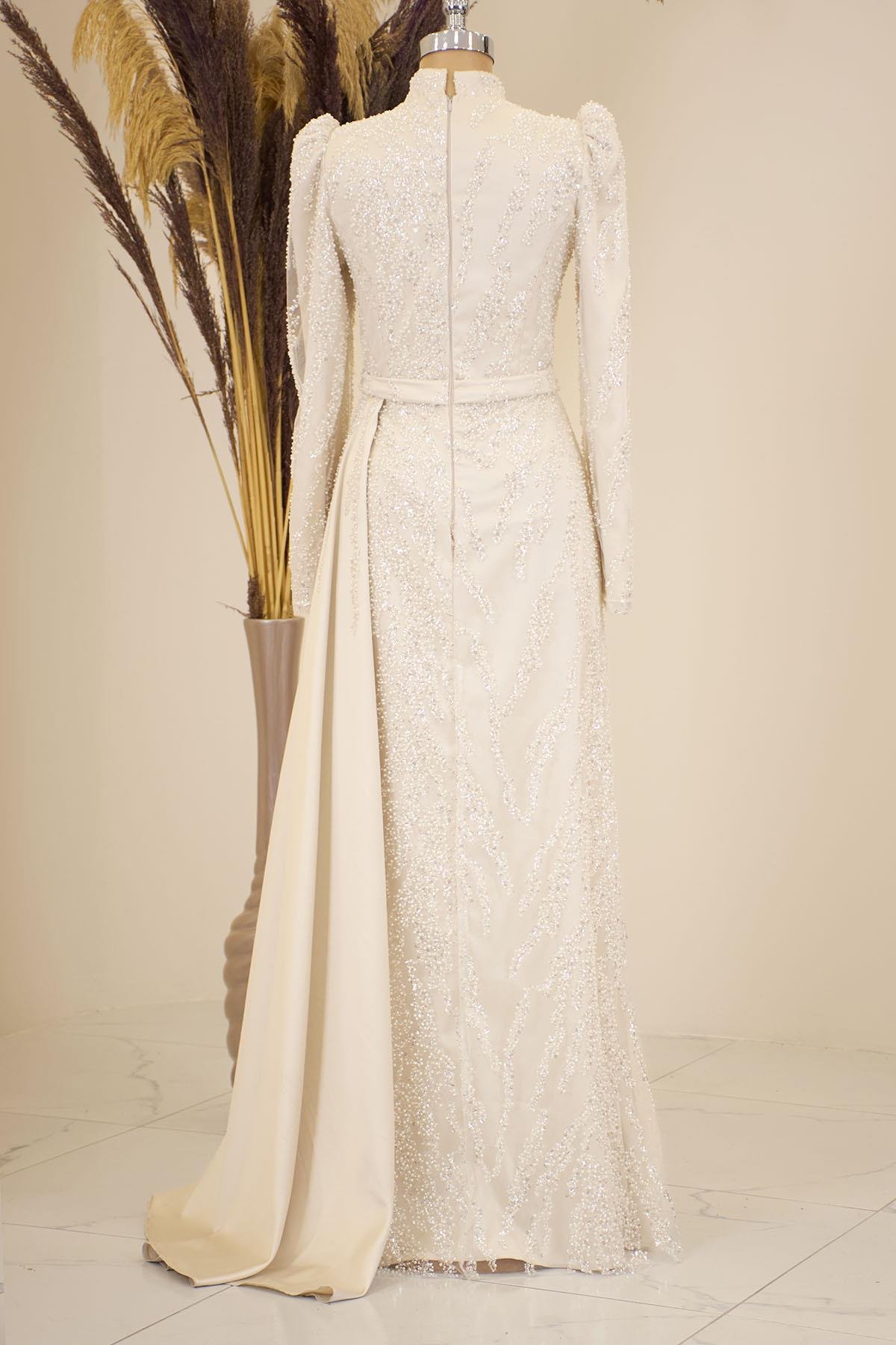 Eteği Sarkaçlı Boncuk İşlemeli Seçil Abiye-Krem