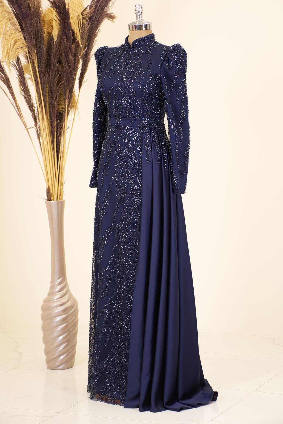 Eteği Sarkaçlı Boncuk İşlemeli Seçil Abiye-Lacivert