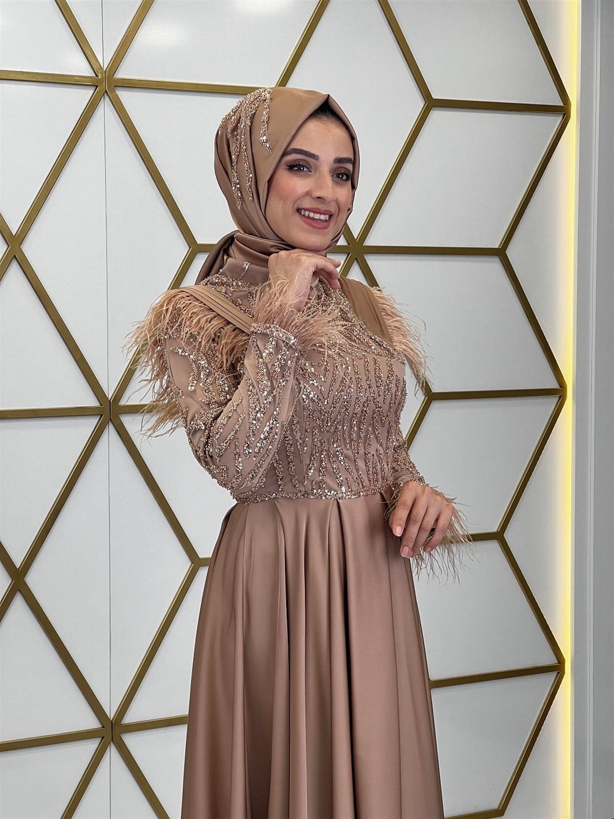 Hürrem Saten Pul Payetli Tüylü Tesettür Abiye Vizon