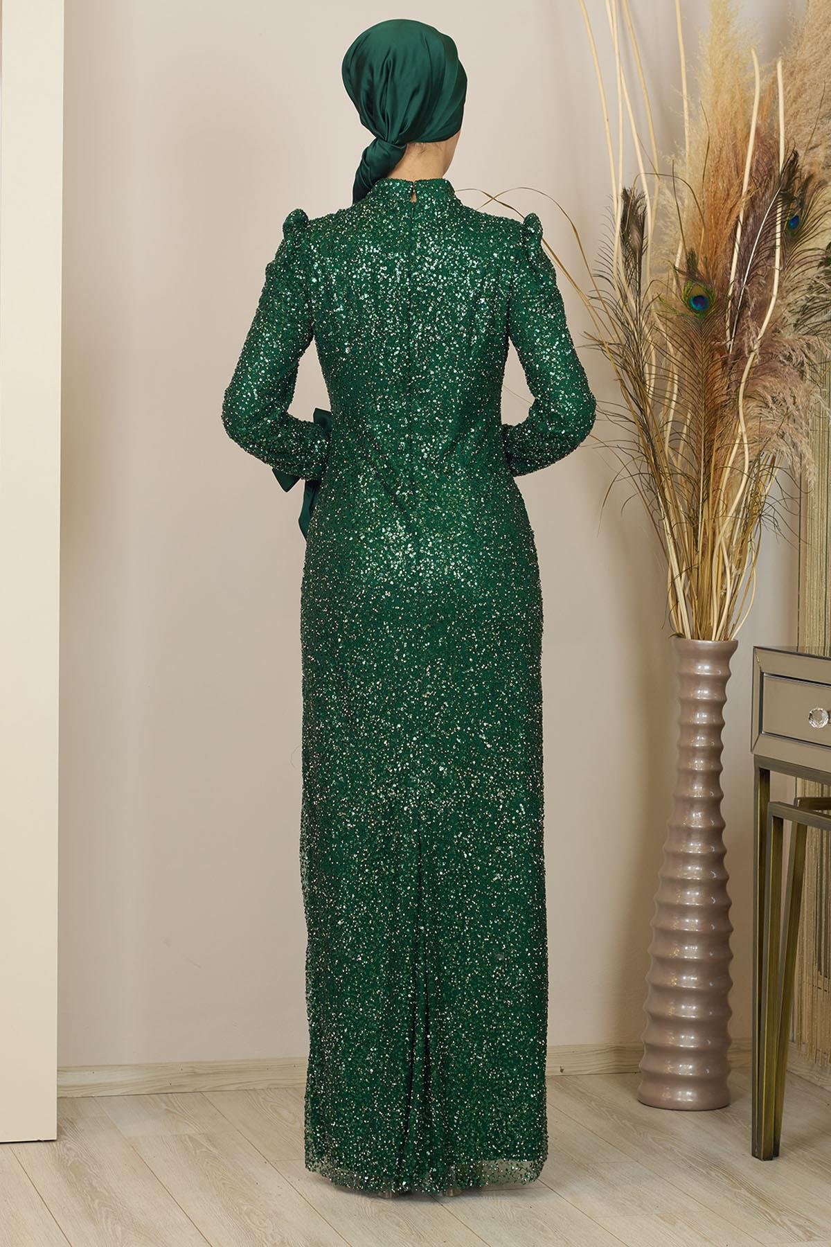 Kolları Fiyonklu Pul Payetli Sultan Abiye - Zümrüt