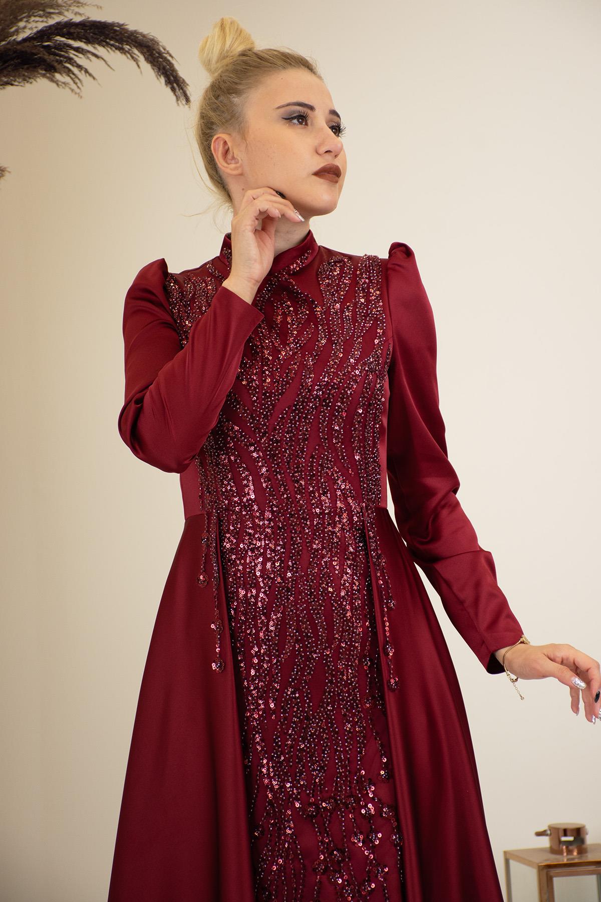 Kuyruklu Aplik İşlemeli Hakim Yaka Damla Tesettür Abiye - Bordo