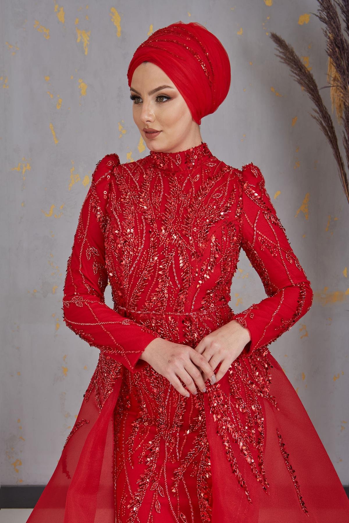 Kuyruklu Aplik İşlemeli Mihrimah Tesettür Abiye - Kırmızı