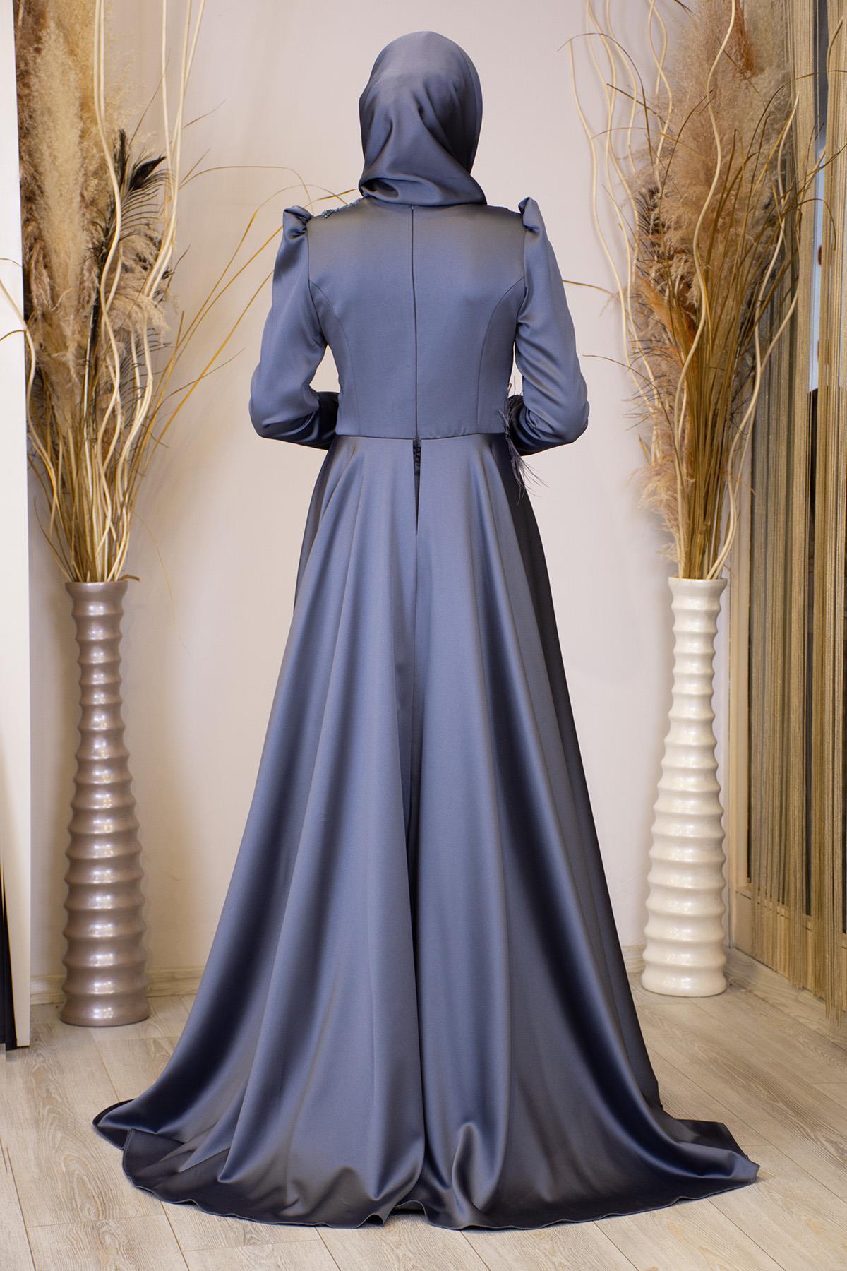 Kuyruklu Tüy Detaylı Aplik İşlemeli Lina Tesettür Abiye - Antrasit