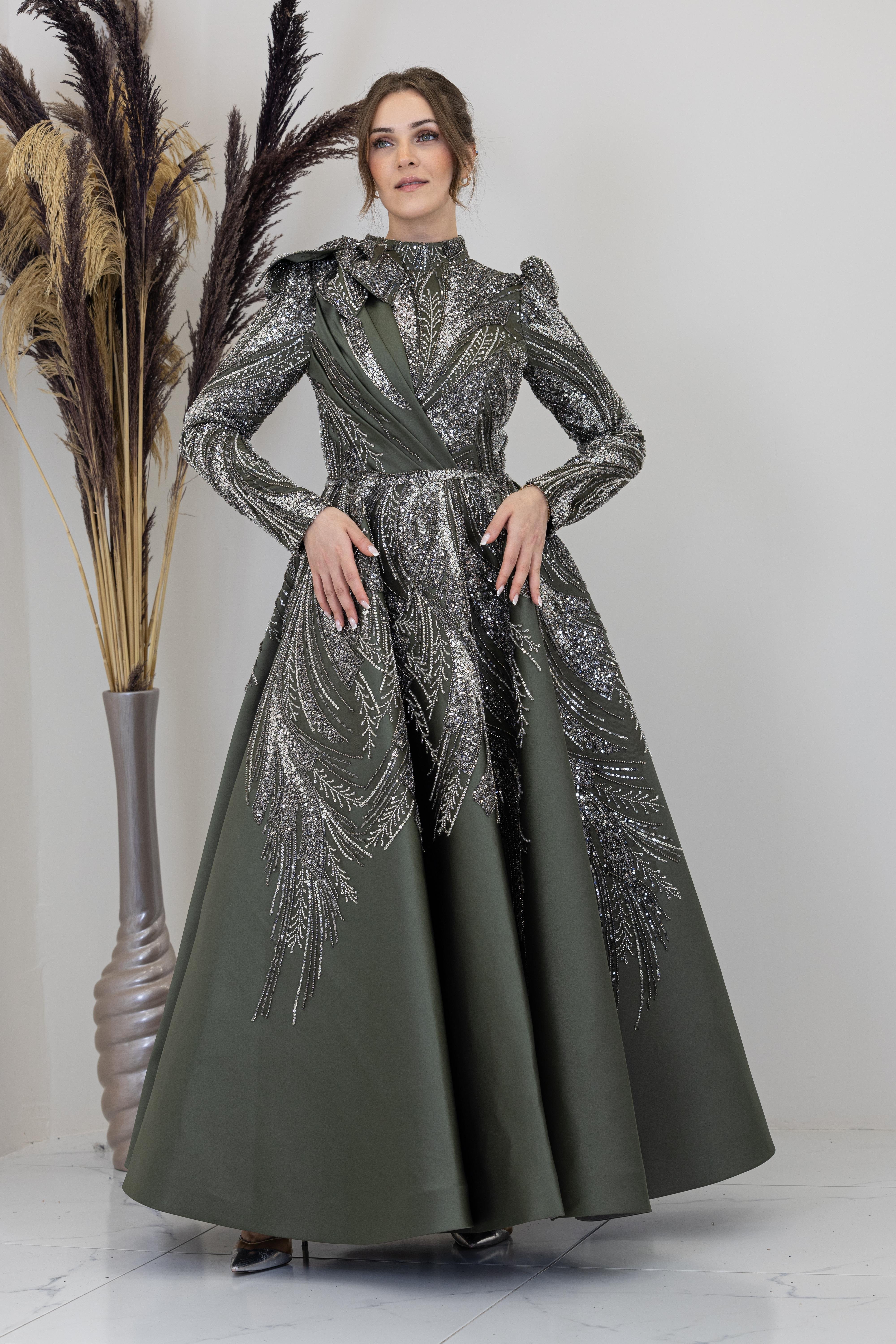 Omuzu Çiçek Detaylı Larin Abiye - Lacivert Gold