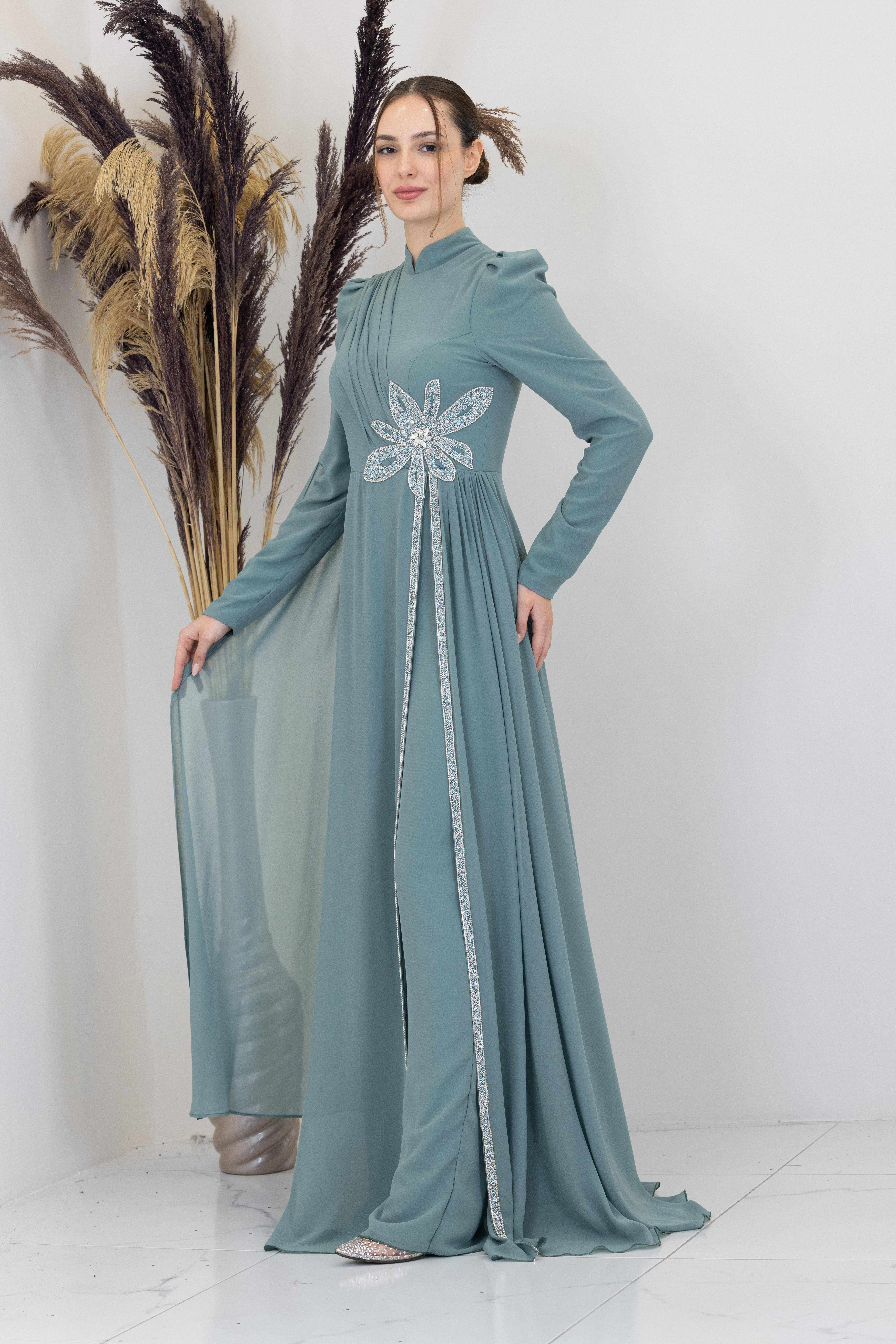 Omzu Pelerinli Çiçek Tulum - Mint