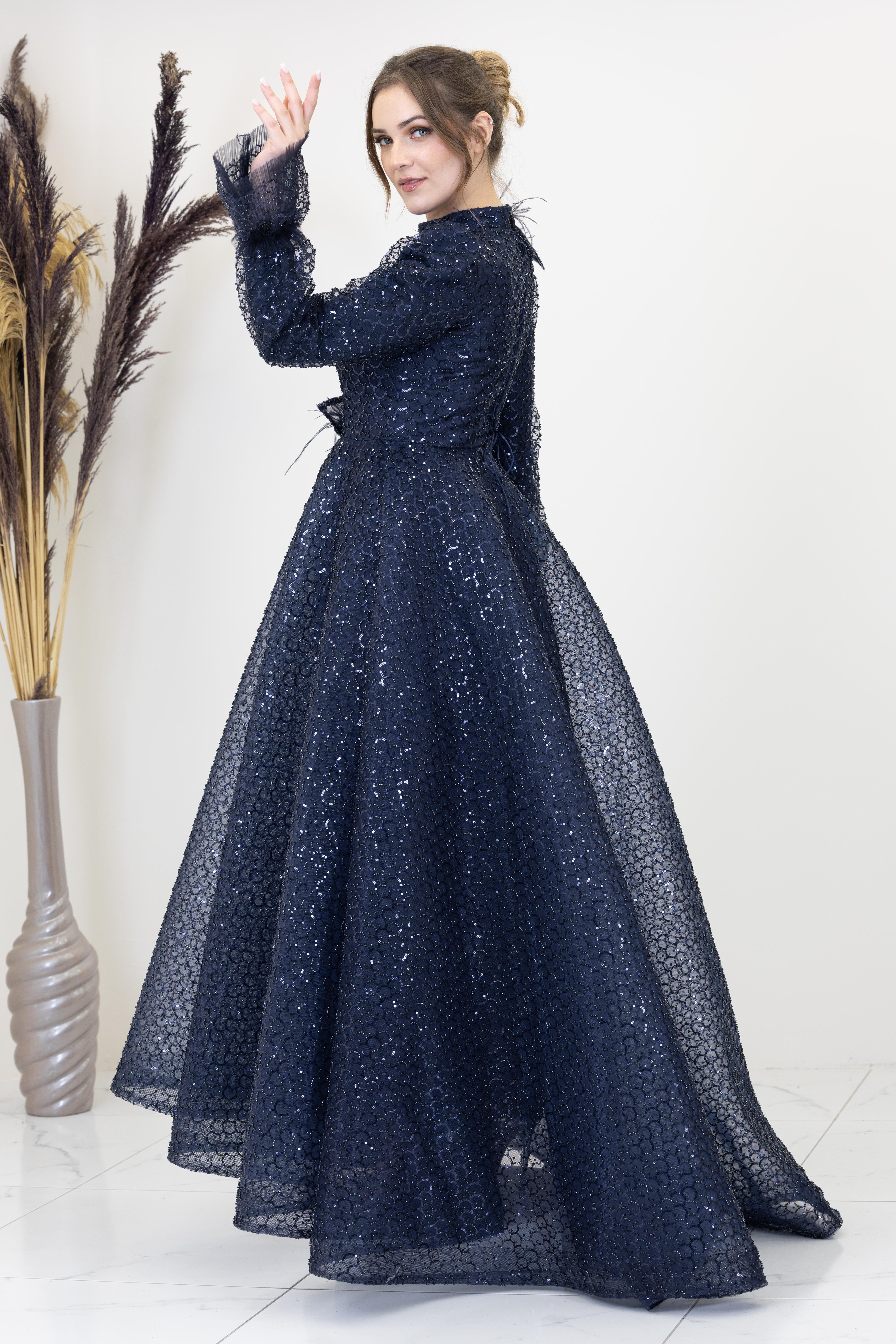 Omzu ve Beli Çiçek Detaylı Adel Abiye - Lacivert