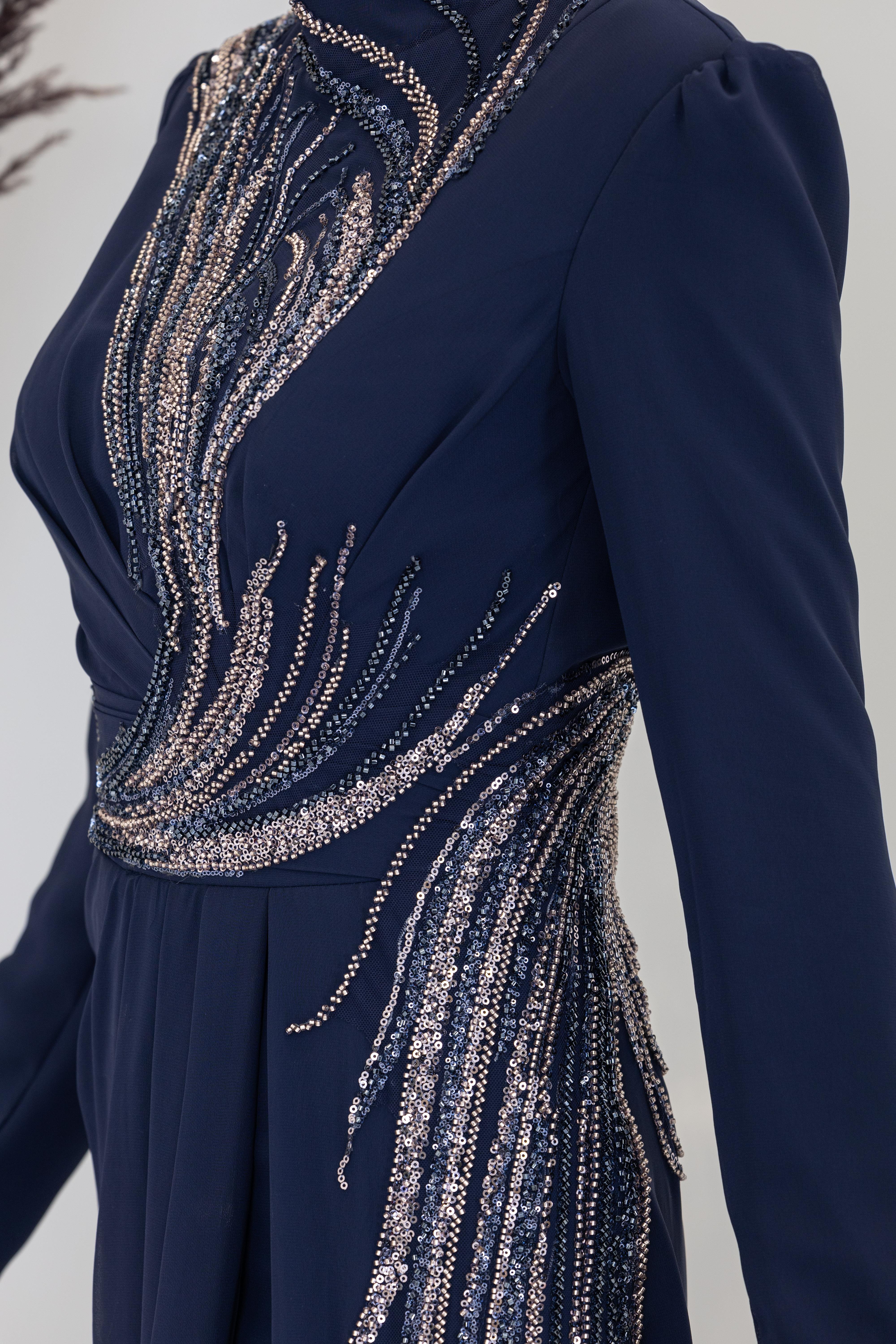 Önü Aplik İşlemeli Ebru Tulum - Lacivert