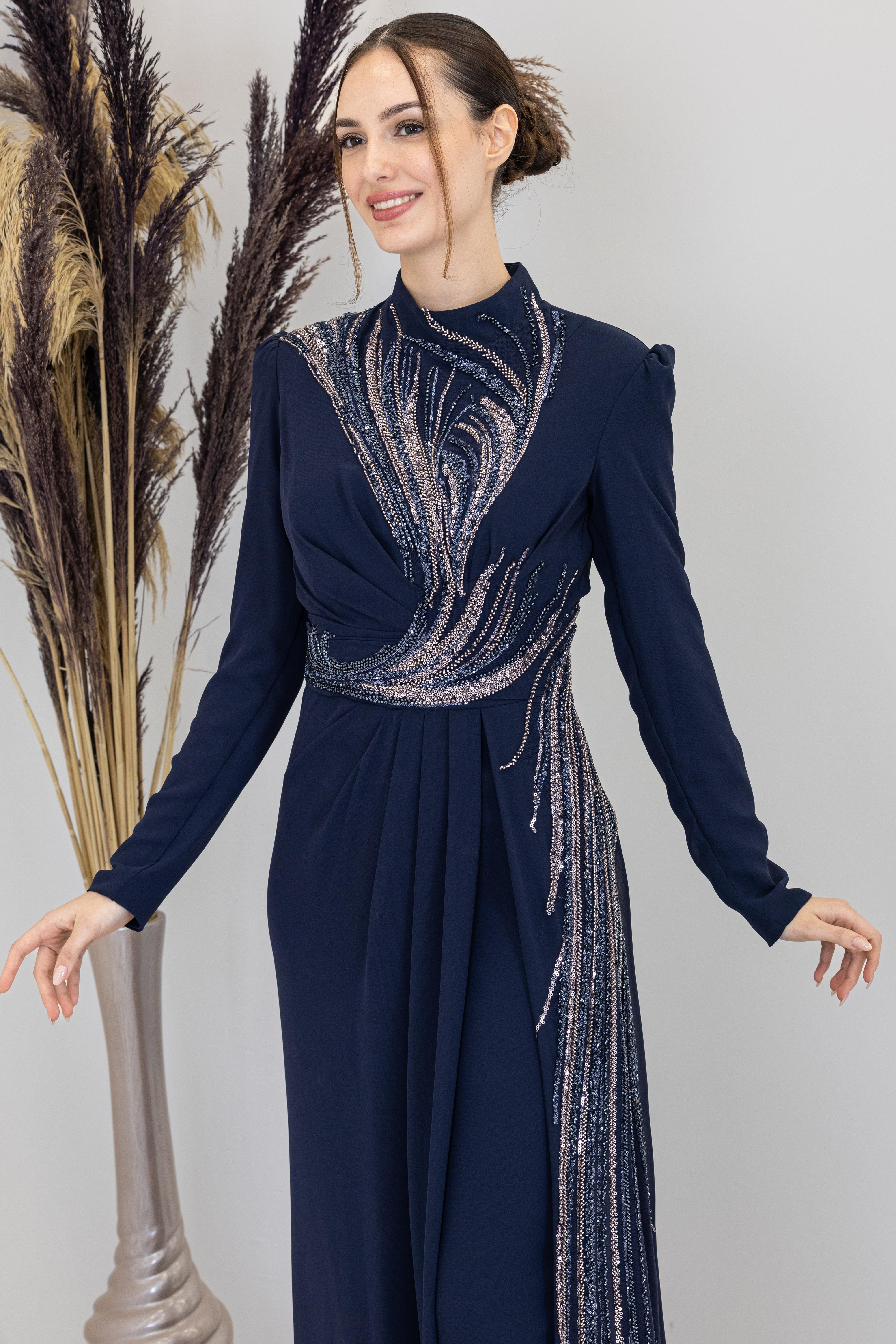 Önü Aplik İşlemeli Ebru Tulum - Lacivert