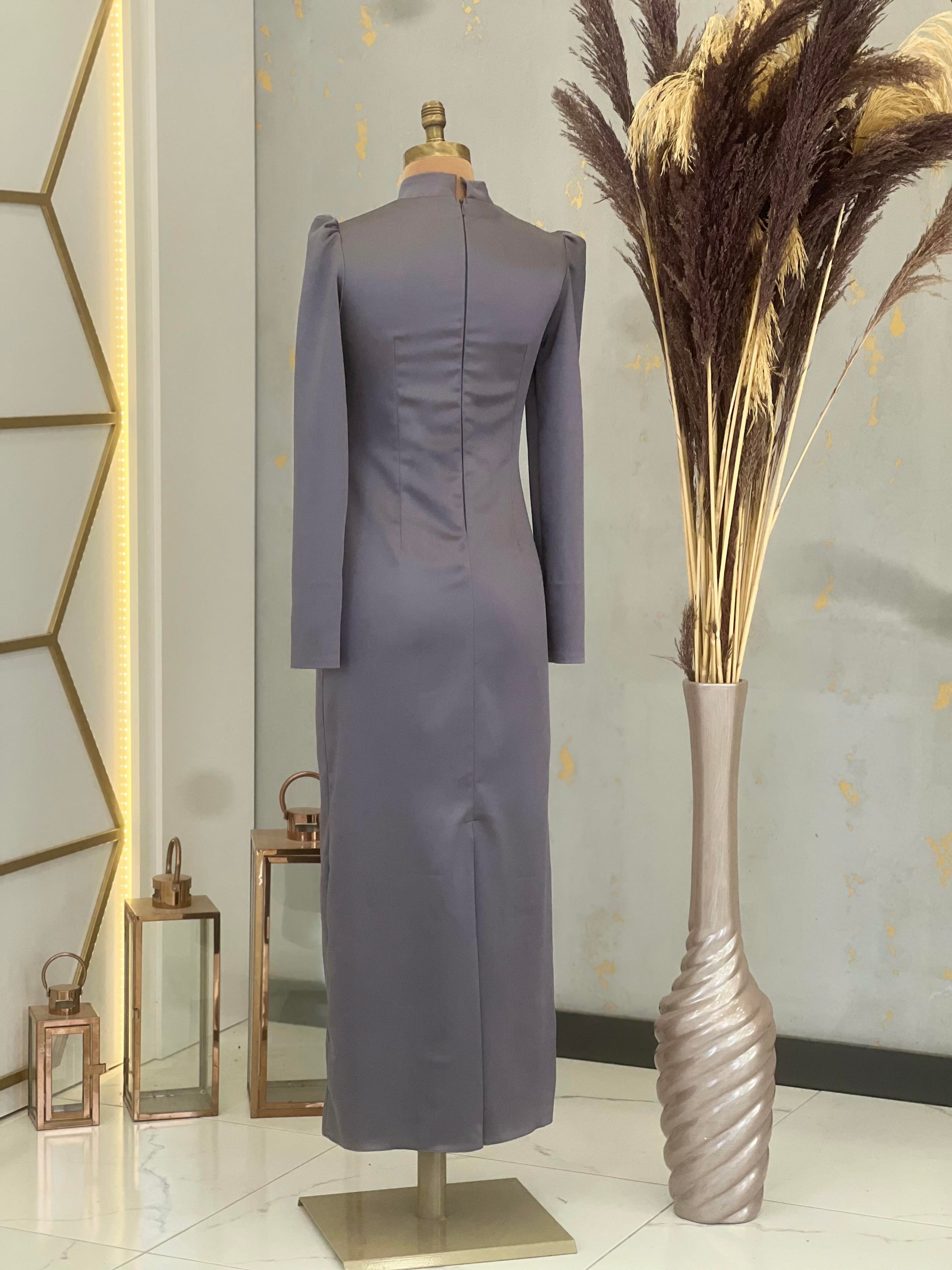 Önü Aplik işlemeli Kalem Kumsal Tesettür Abiye - Antrasit