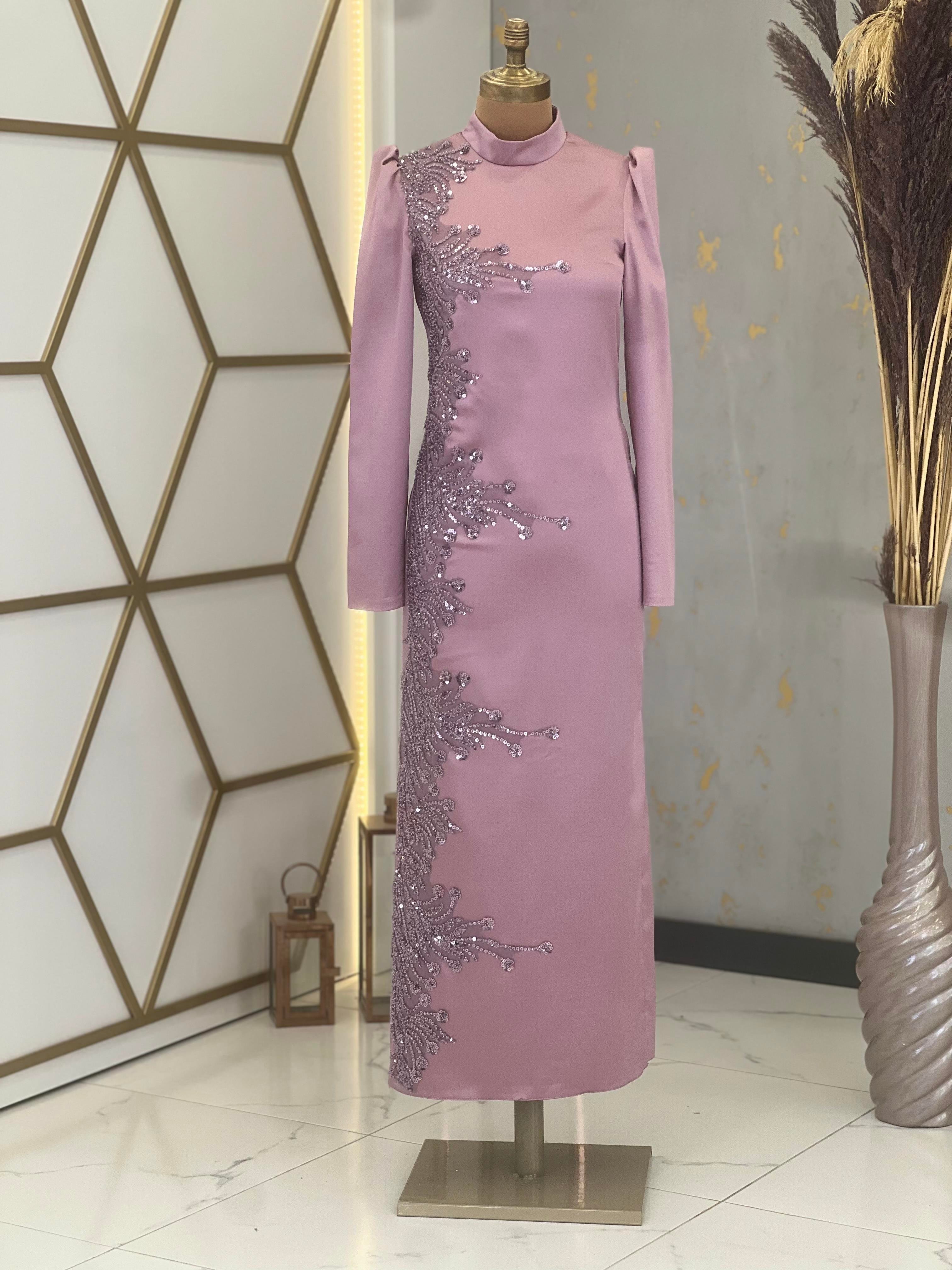 Önü Aplik işlemeli Kalem Kumsal Tesettür Abiye - Antrasit