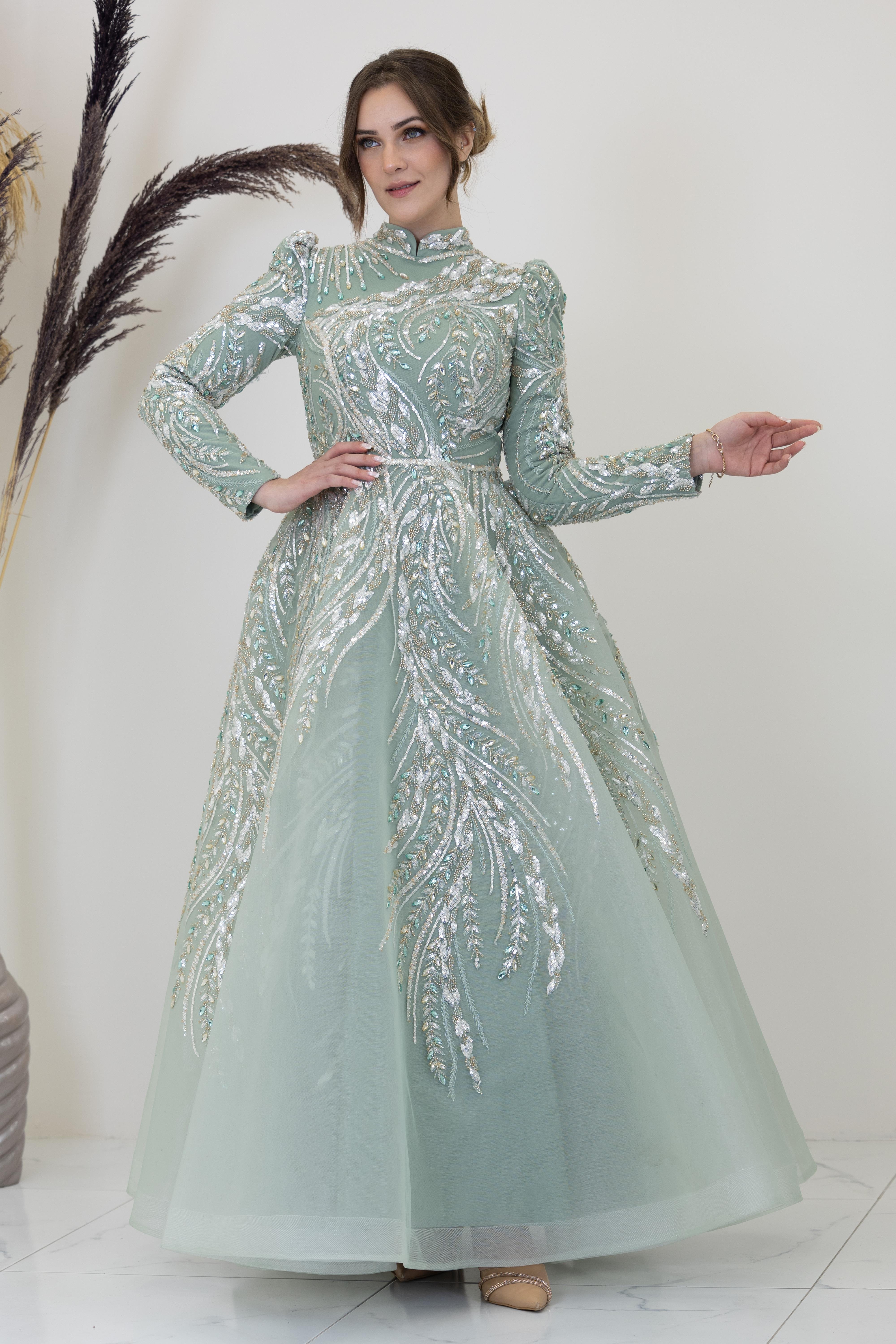 Önü Aplik İşlemeli Pelerinli Kayra Abiye - Çağla