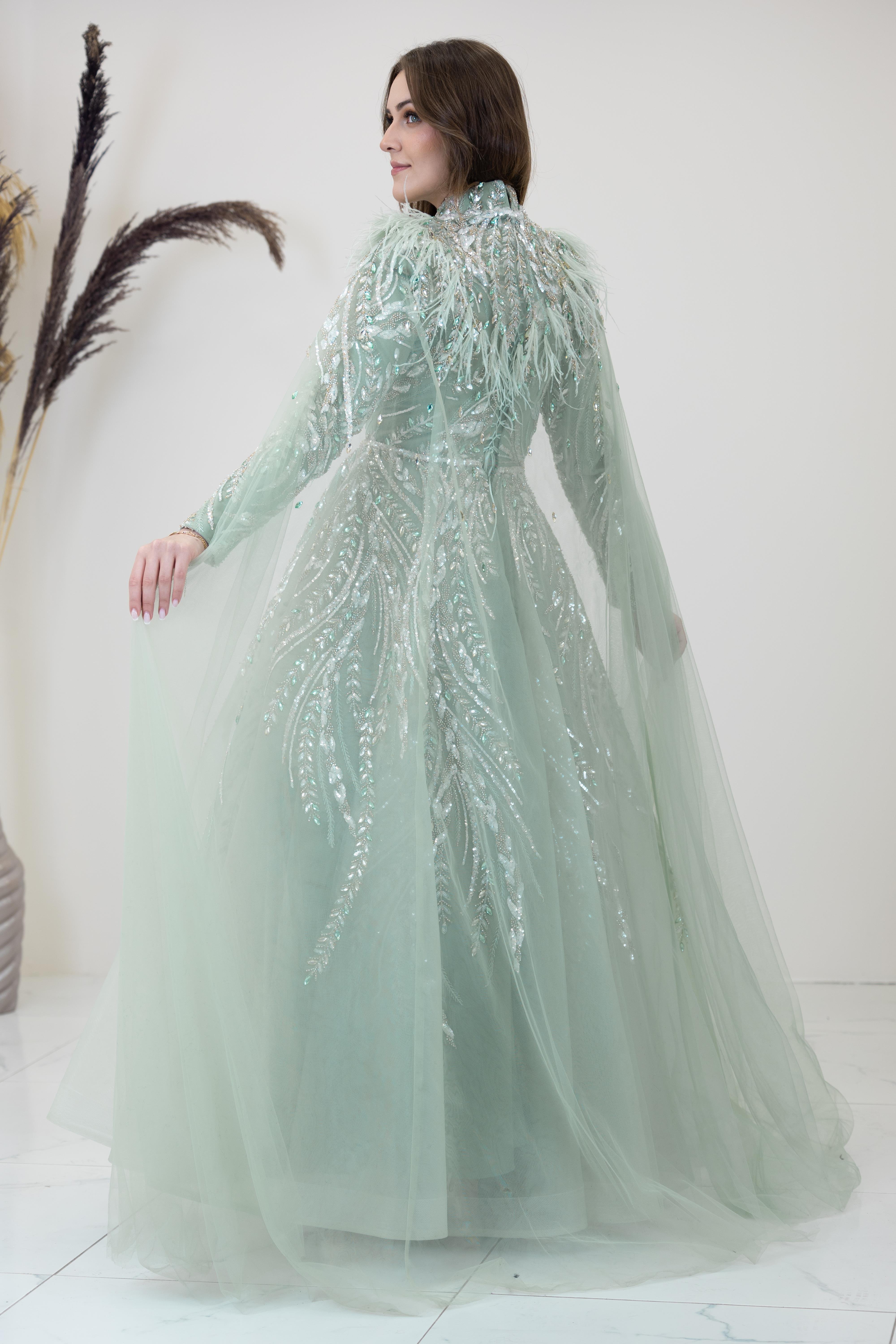 Önü Aplik İşlemeli Pelerinli Kayra Abiye - Çağla