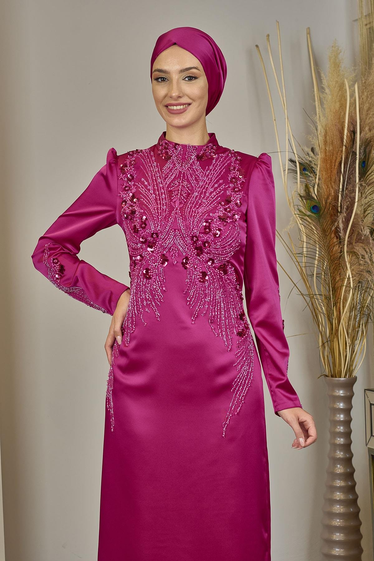 Önü Aplik İşlemeli Sıla Abiye-İndigo