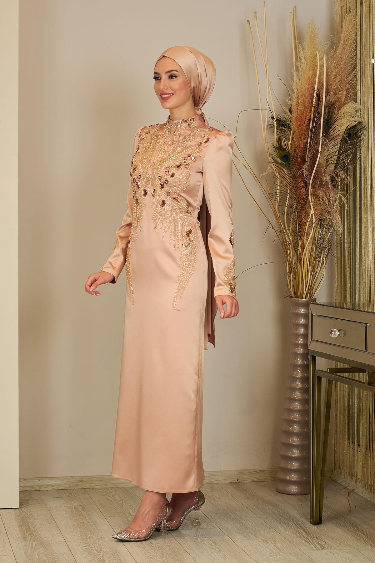 Önü Aplik İşlemeli Sıla Abiye-Gold