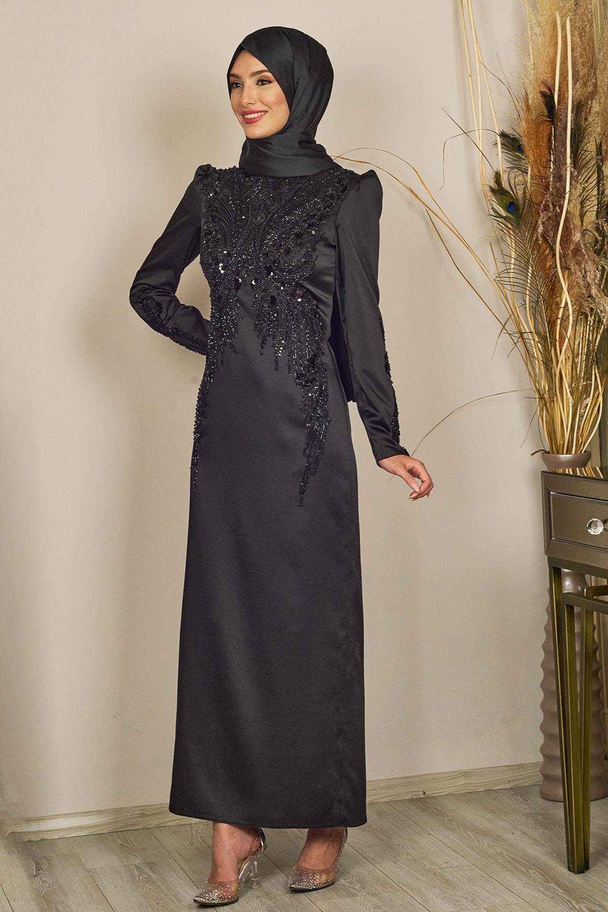 Önü Aplik İşlemeli Sıla Abiye-Siyah