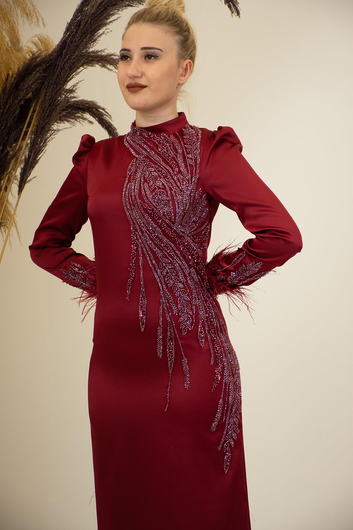 Önü Boncuk Aplik İşleme Kolları Tüylü Nara Abiye Bordo