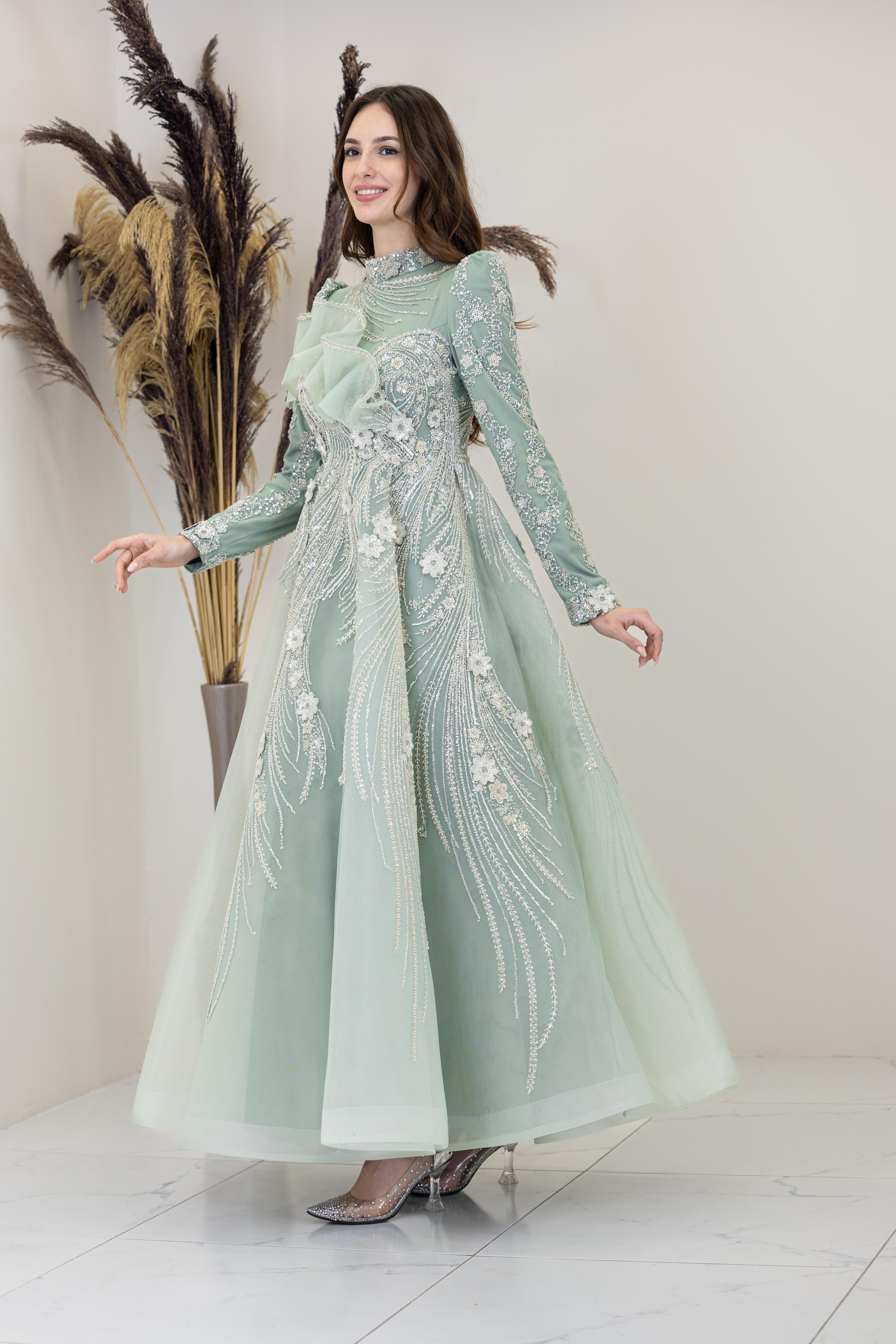 Önü Büzgü Detaylı Sara Abiye - Çağla