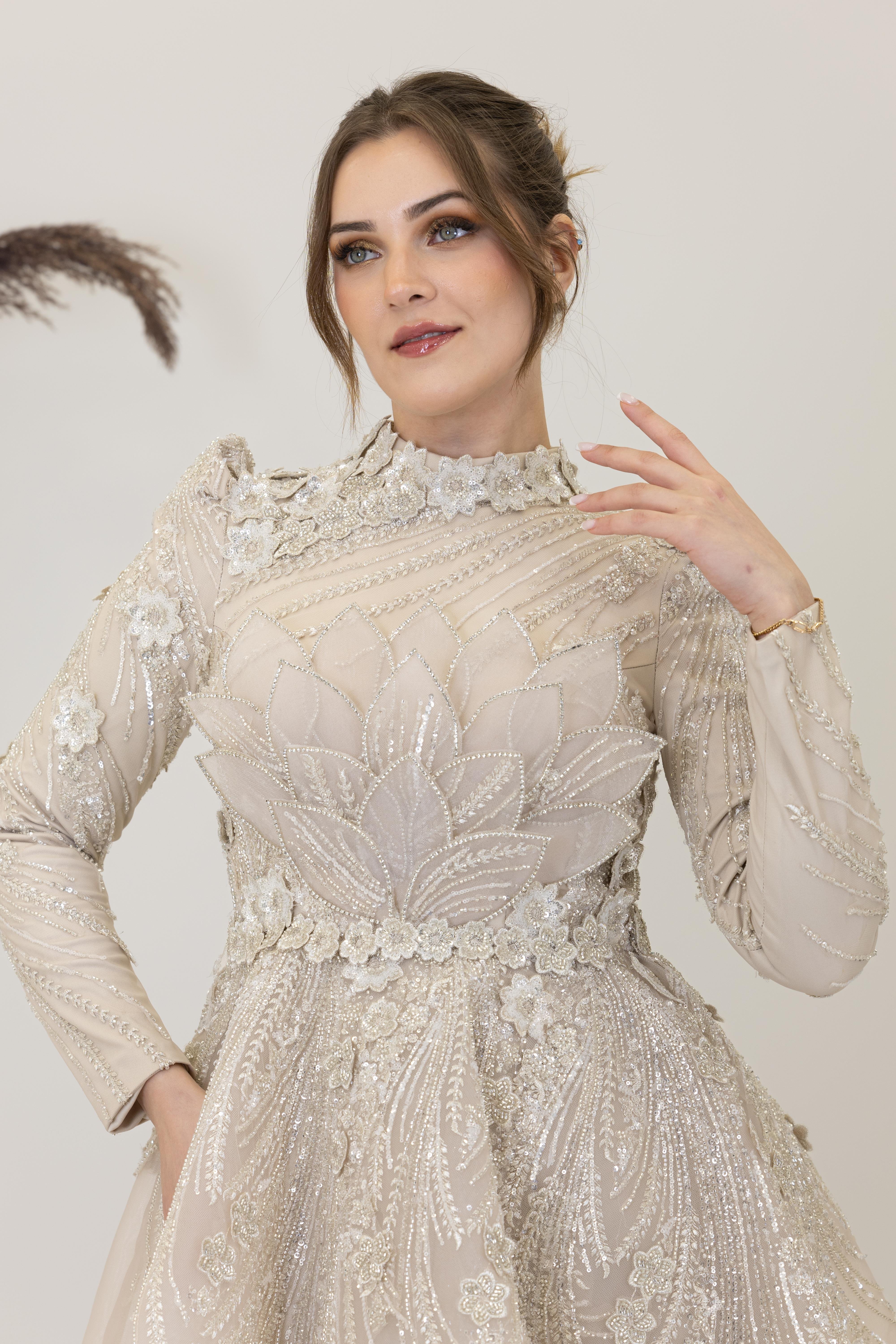 Önü Çiçek İşlemeli Lotus Abiye - Taş Rengi