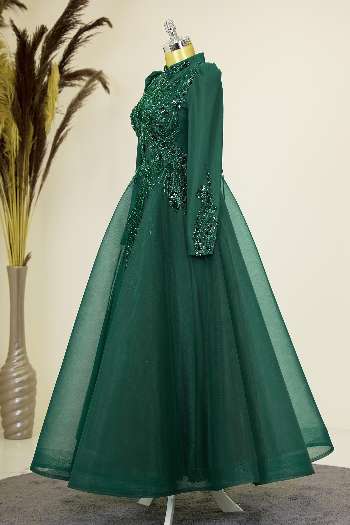 Önü Drapeli Aplik İşlemeli Asya  Abiye - Zümrüt Yeşili