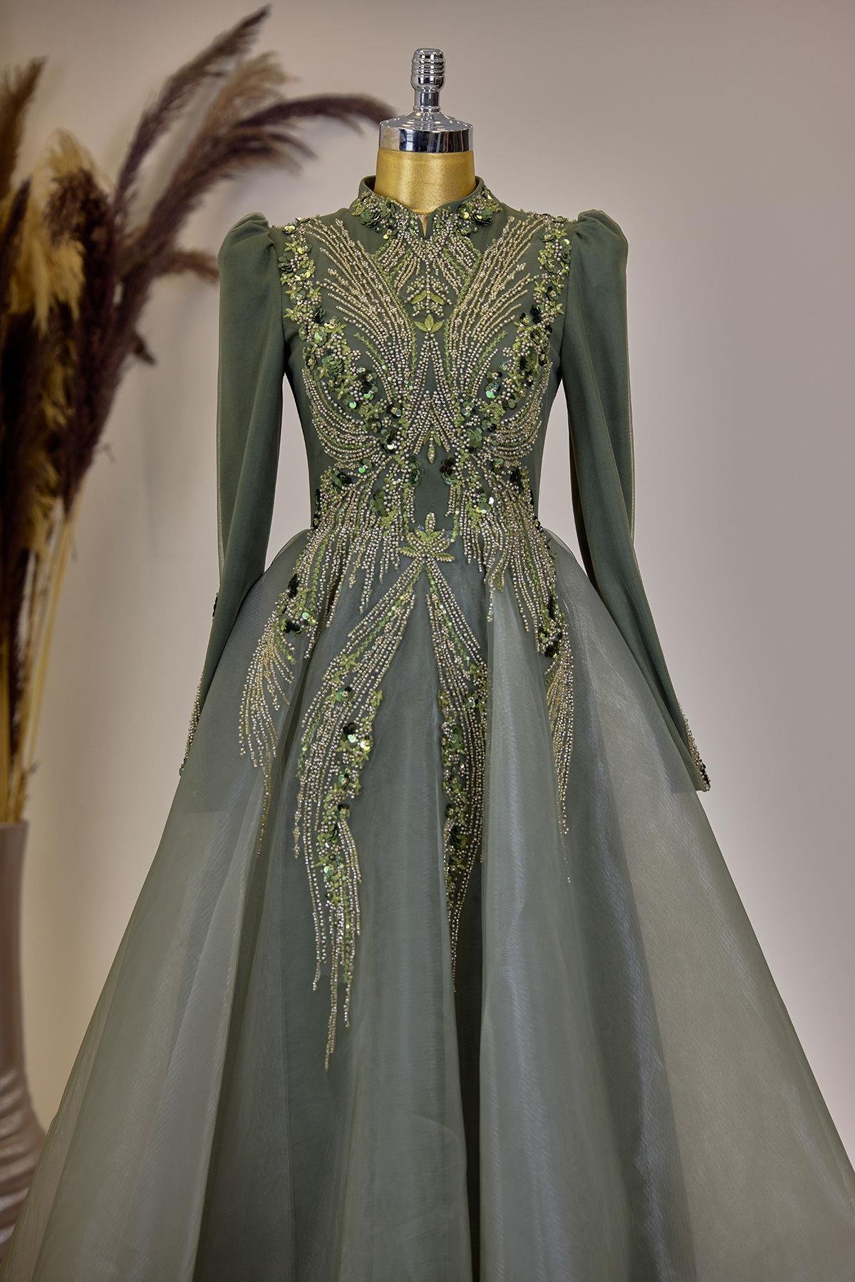 Önü Drapeli Aplik İşlemeli Asya  Abiye - Haki