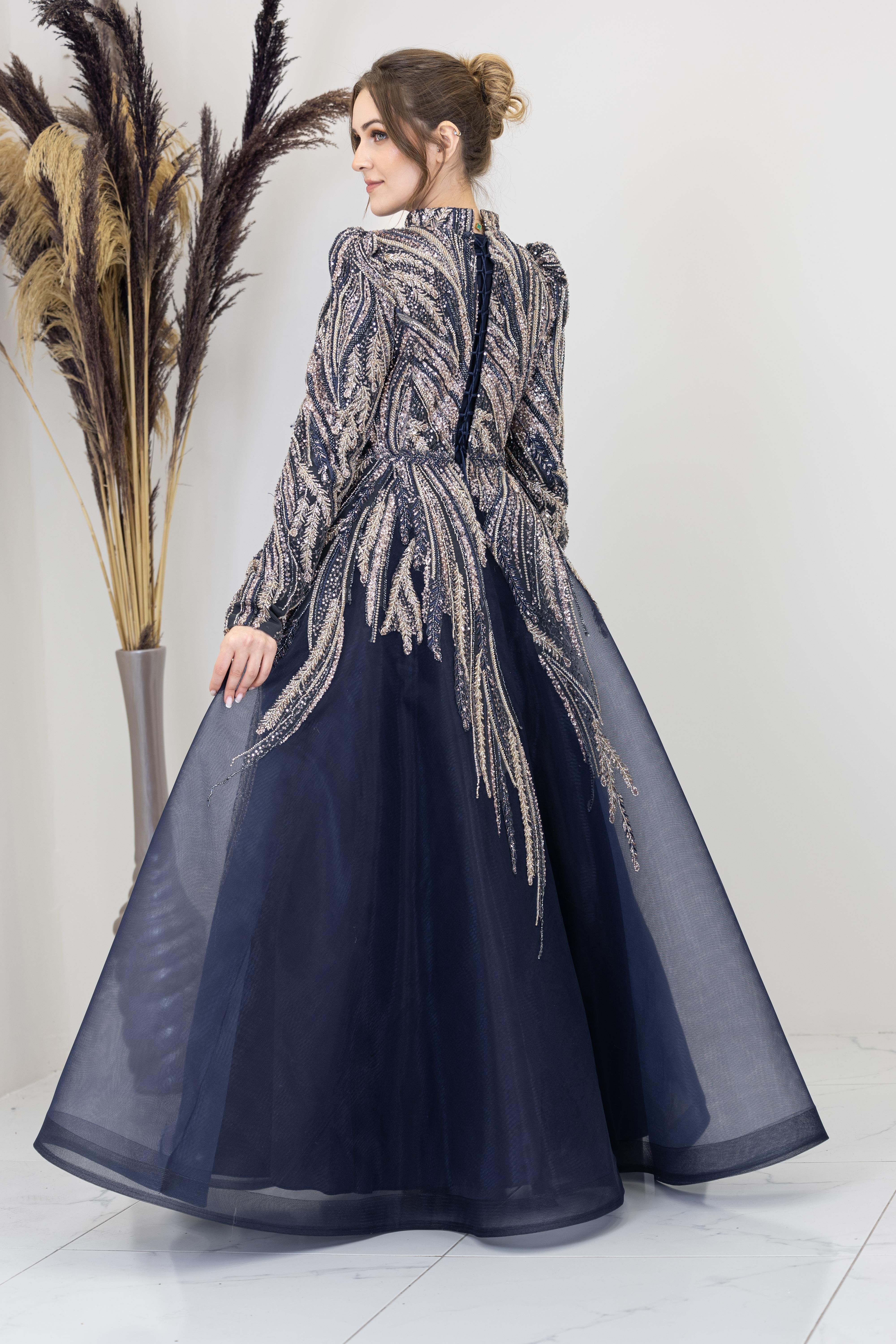 Önü Drapeli Aplik İşlemeli Kübra Abiye - Lacivert