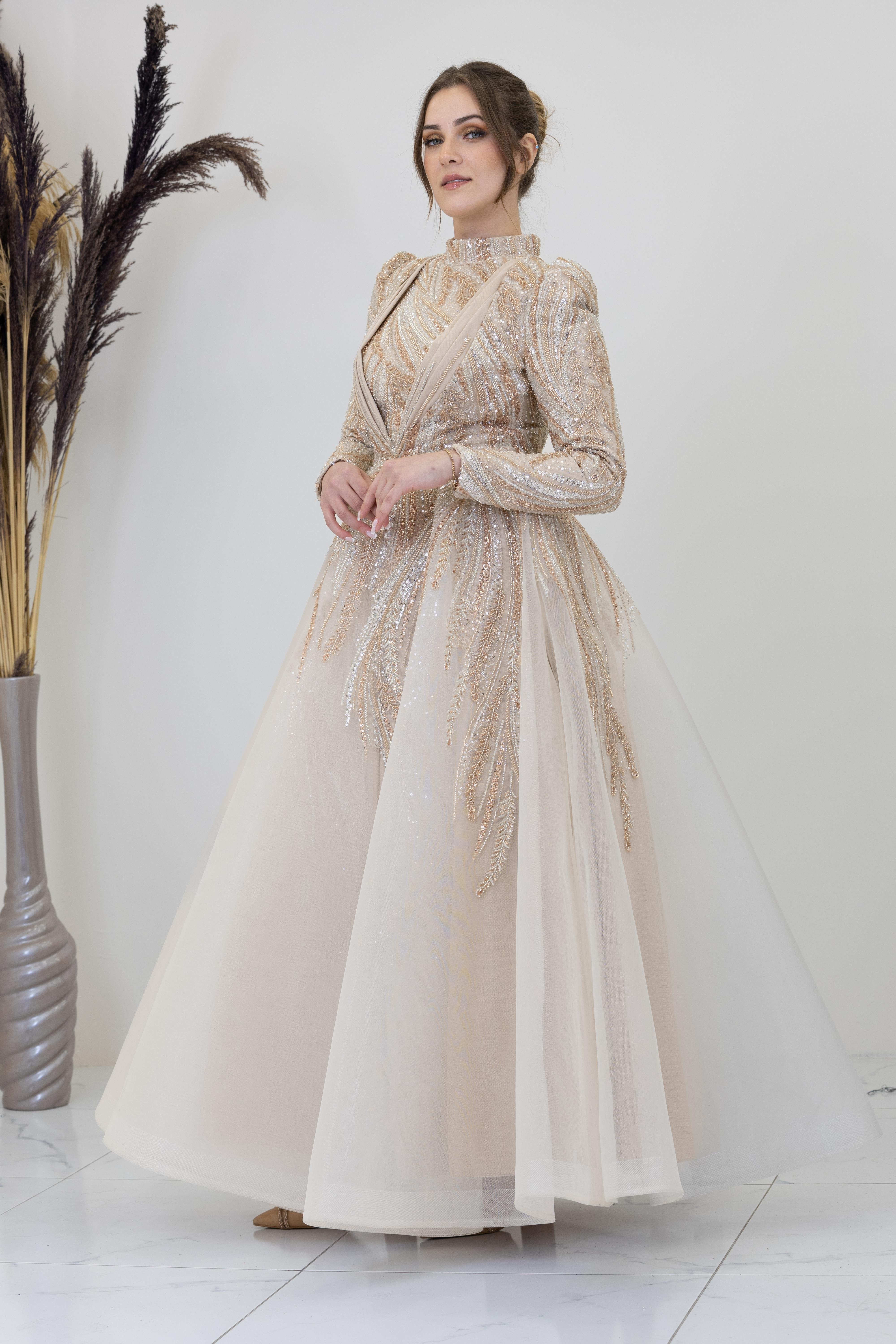 Önü Drapeli Aplik İşlemeli Kübra Abiye - Krem