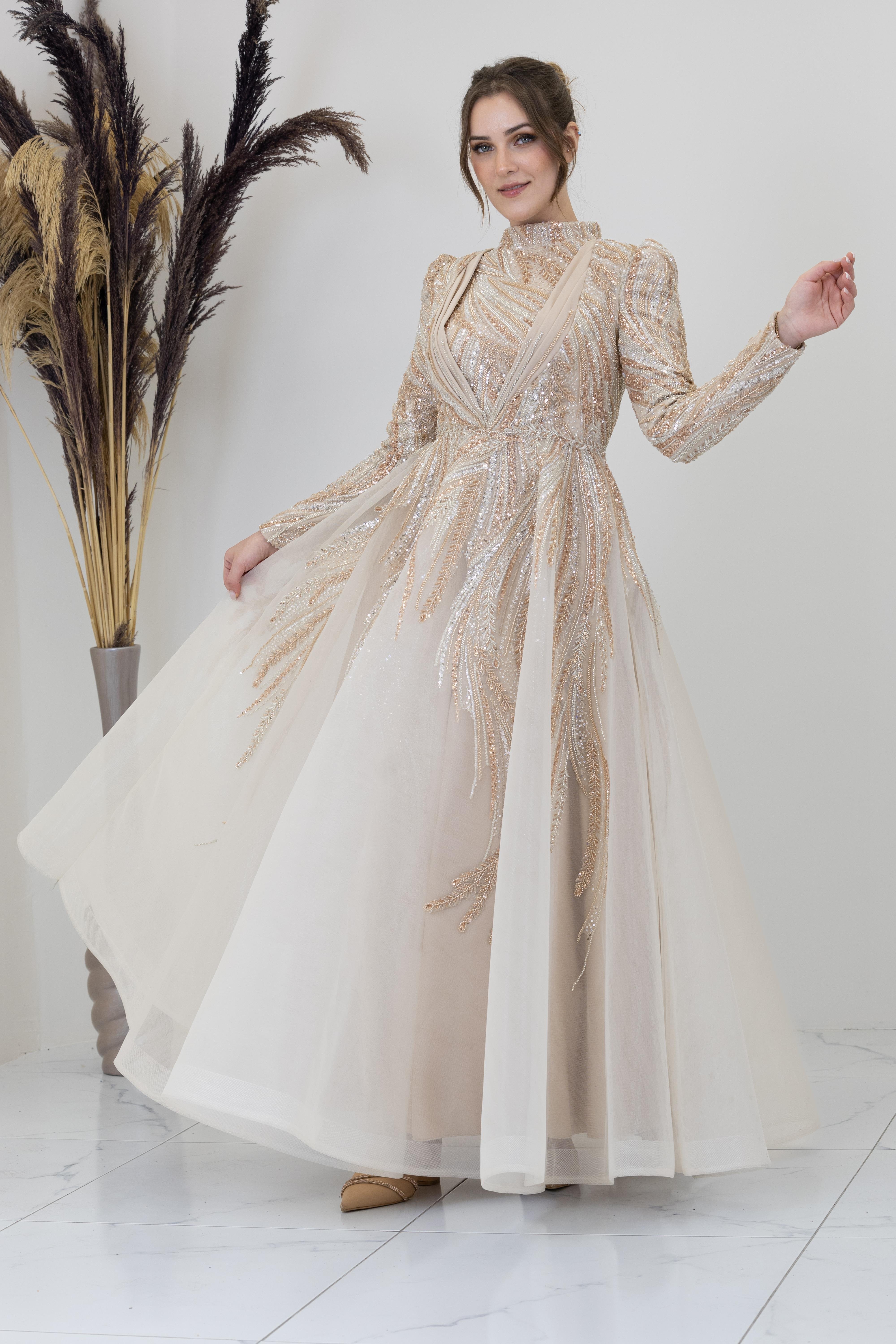 Önü Drapeli Aplik İşlemeli Kübra Abiye - Krem