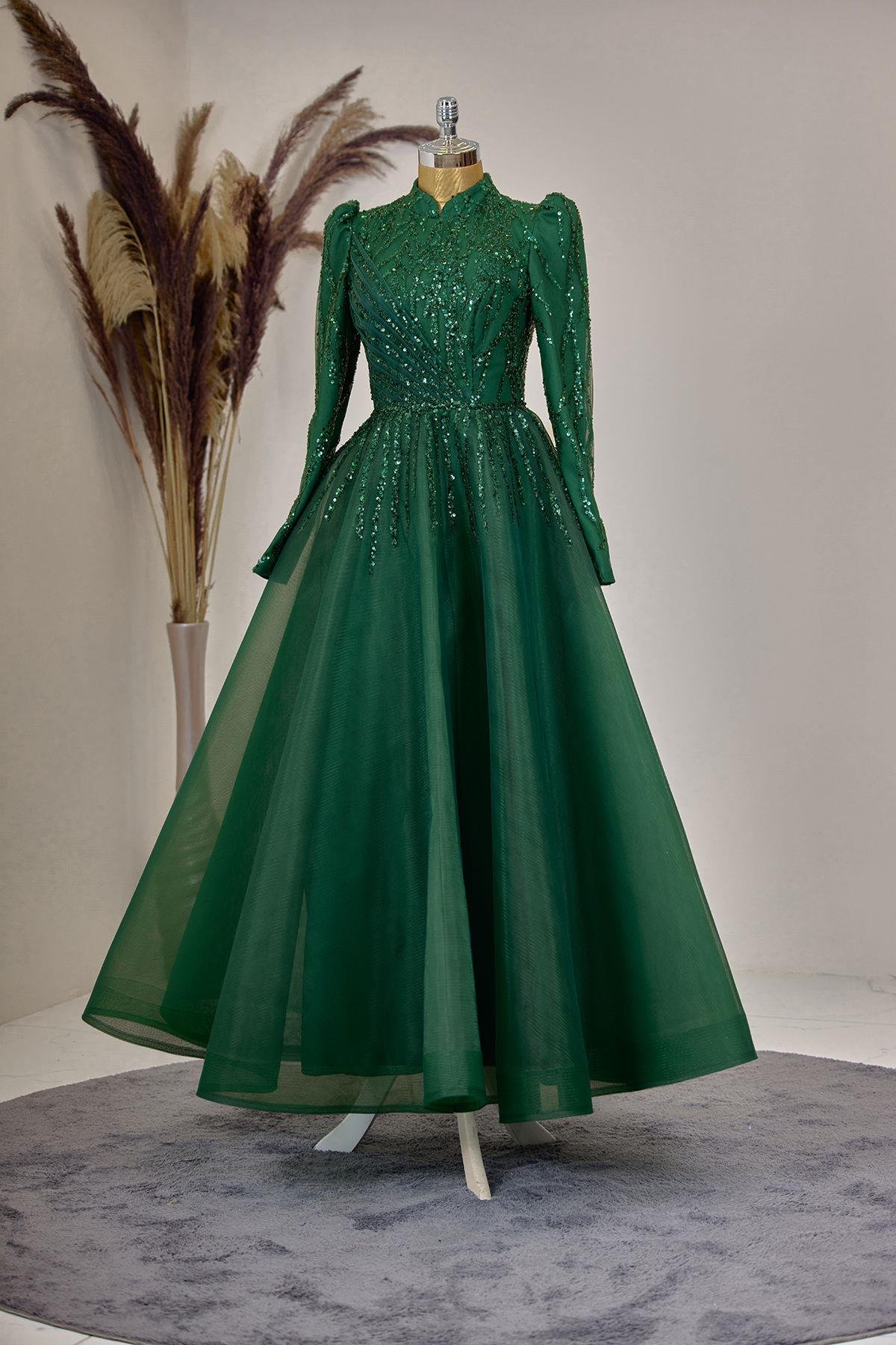 Önü Drapeli Aplik İşlemeli Mila Abiye - Zümrüt