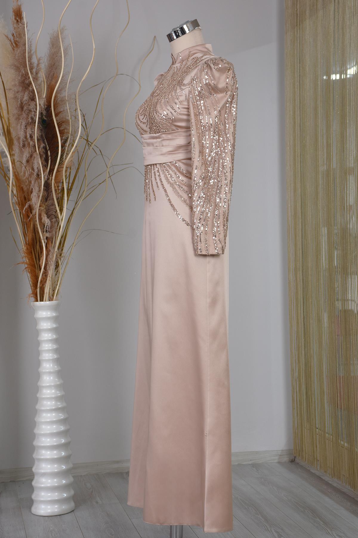 Önü Drapeli Aplik İşlemeli Nehir Tesettür Abiye - Gold