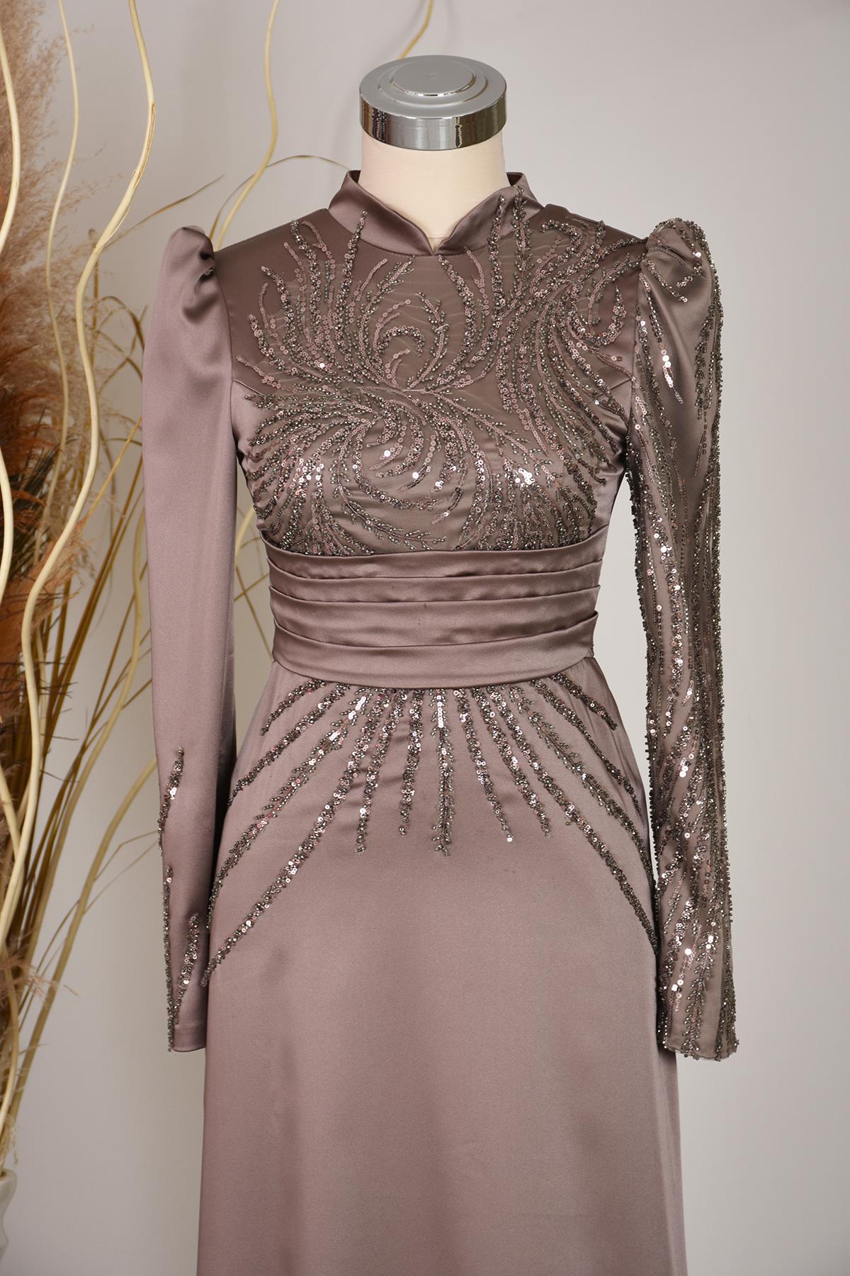 Önü Drapeli Aplik İşlemeli Nehir Tesettür Abiye - Vizon