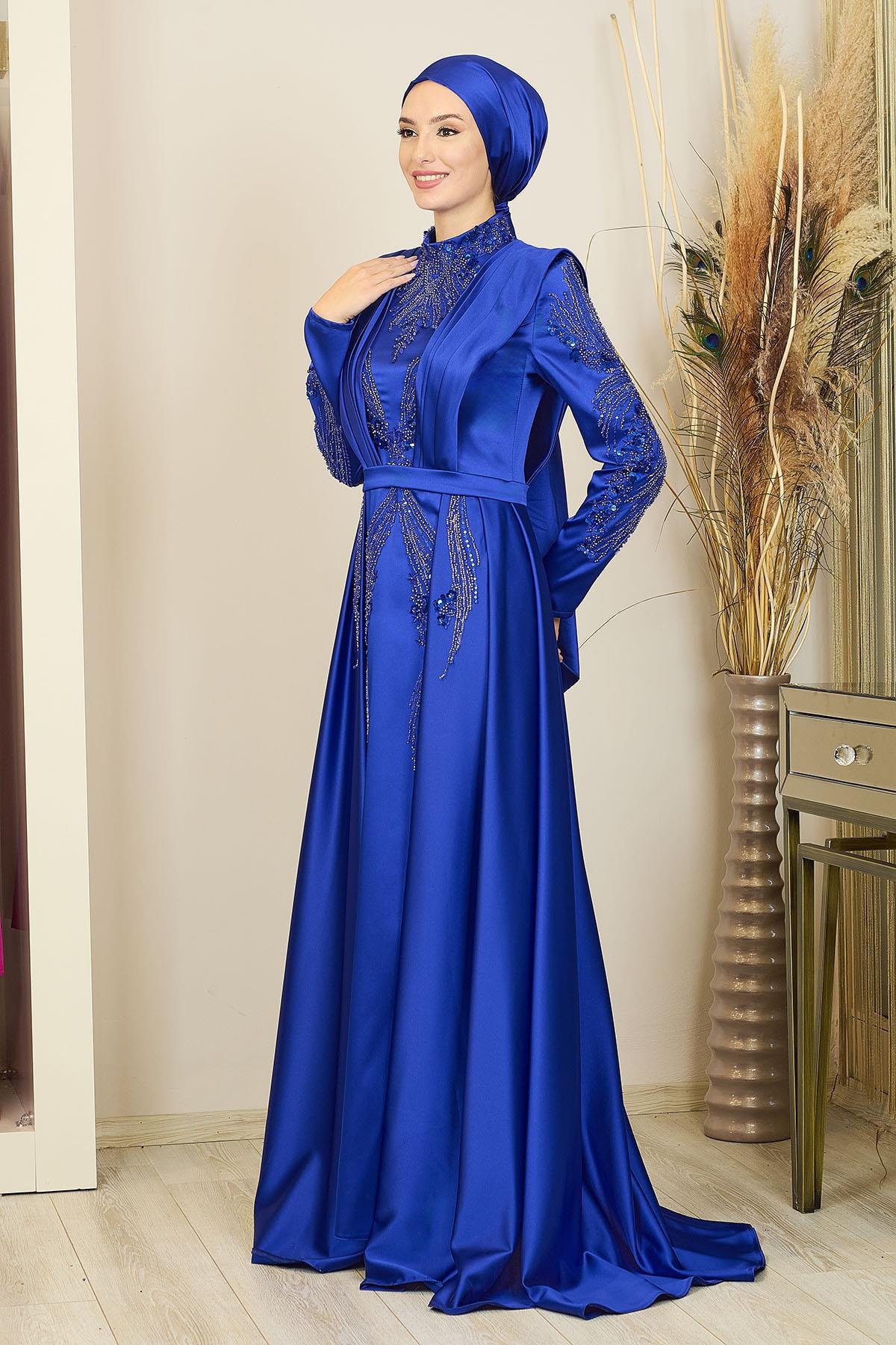 Önü Drapeli Kuyruklu Boncuk İşlemeli Miranda Abiye Saks Mavisi