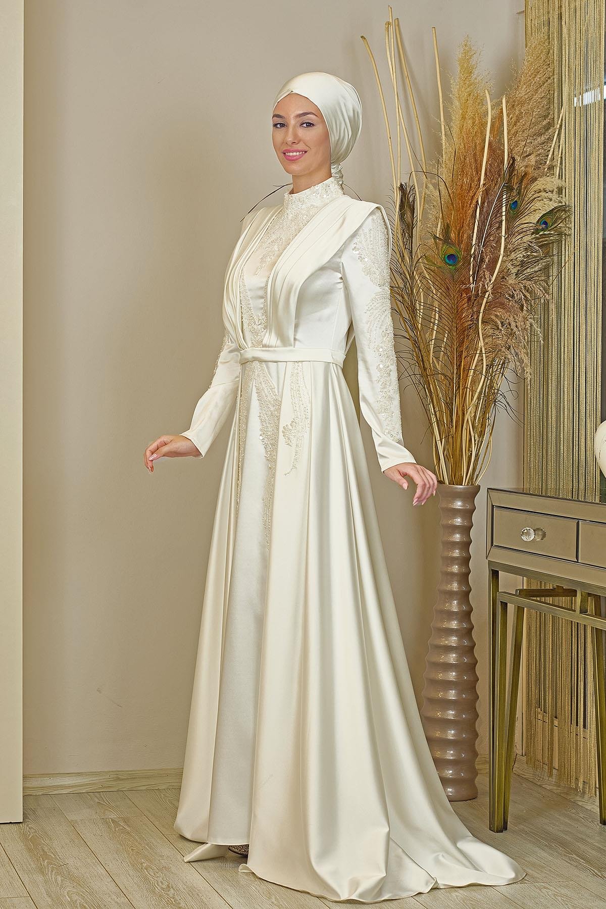 Önü Drapeli Kuyruklu Boncuk İşlemeli Miranda Abiye Krem